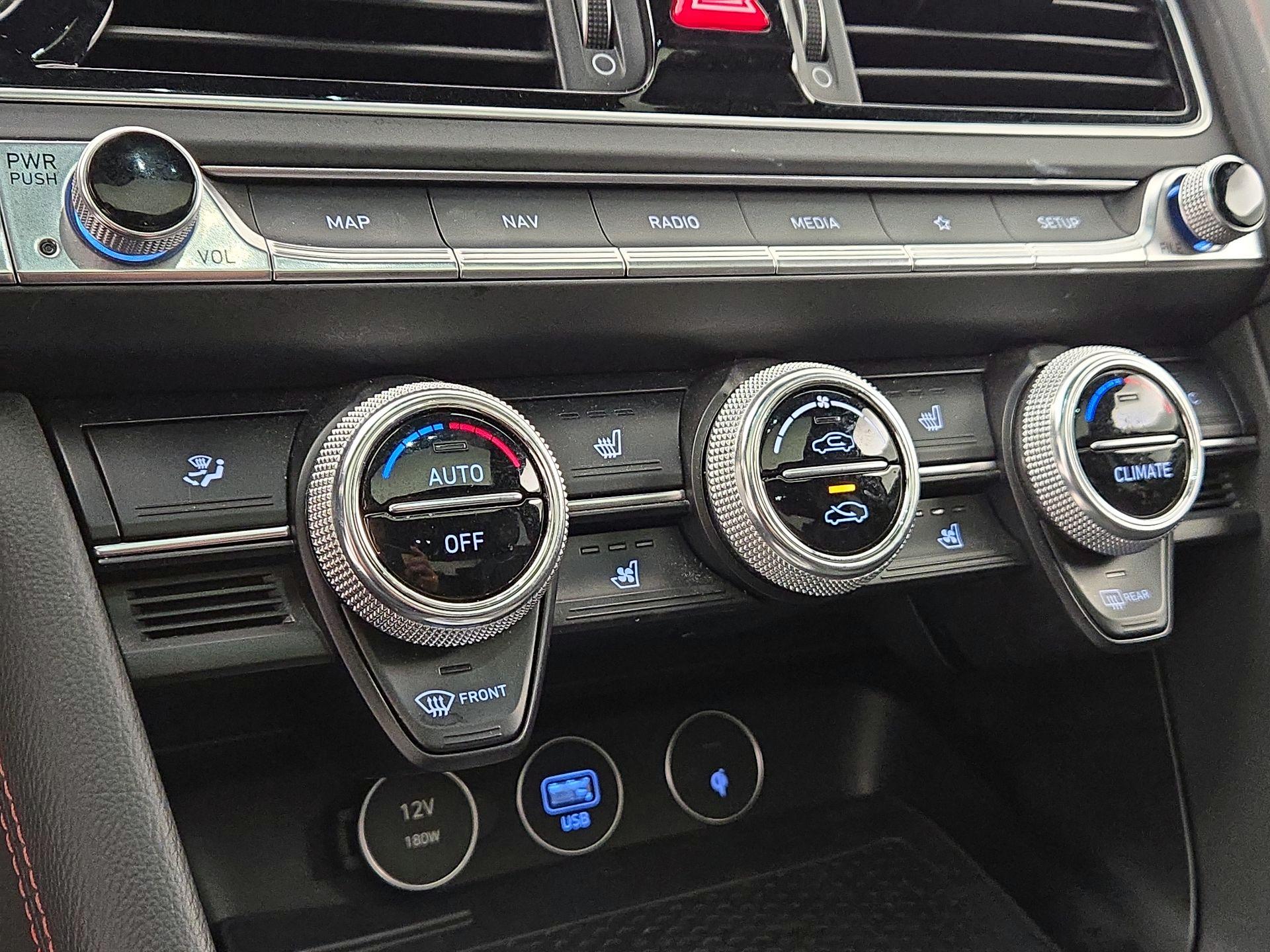 Thumbnail: 2023 Genesis G70 - 17