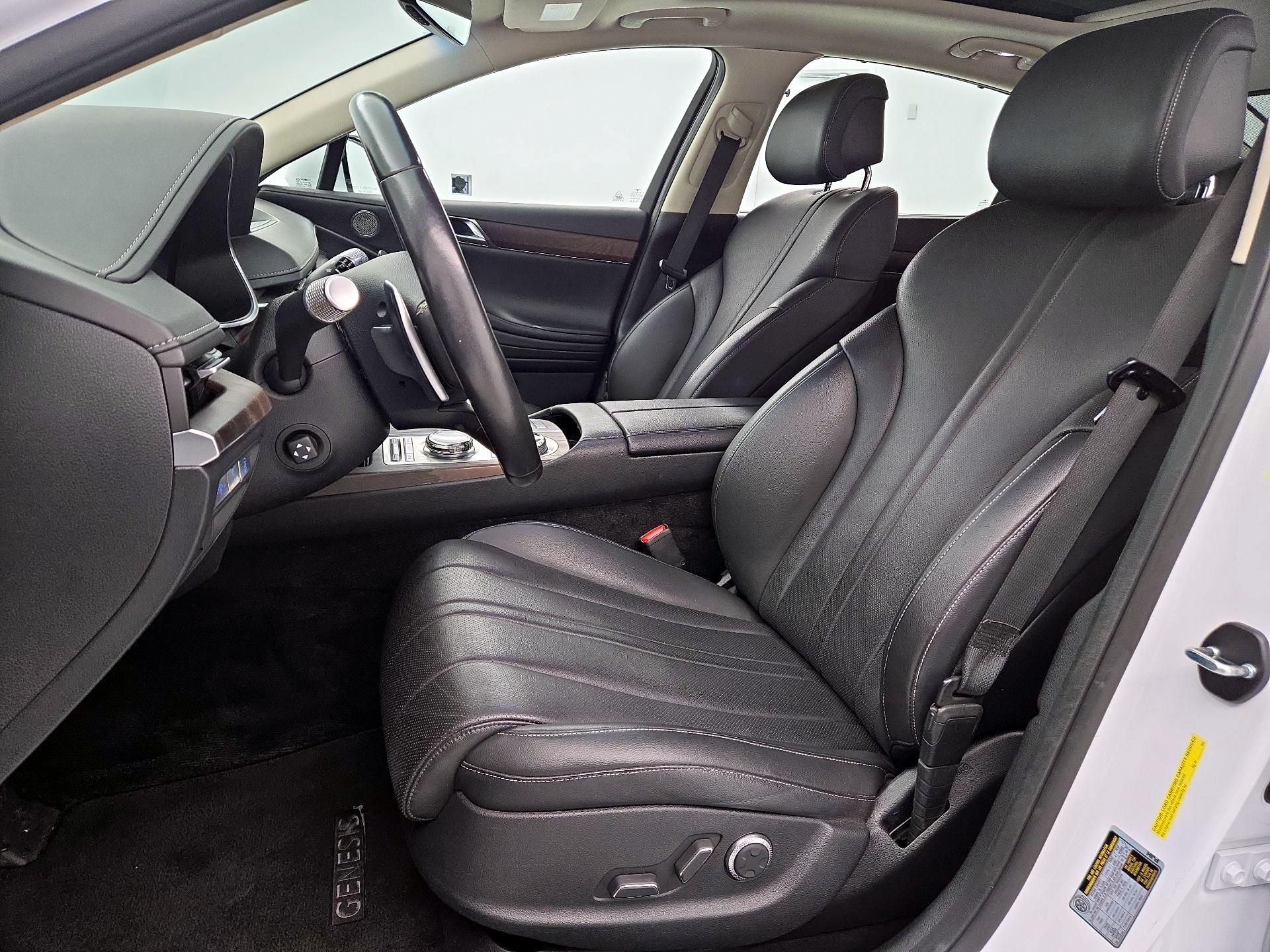 Thumbnail: 2023 Genesis G80 - 11