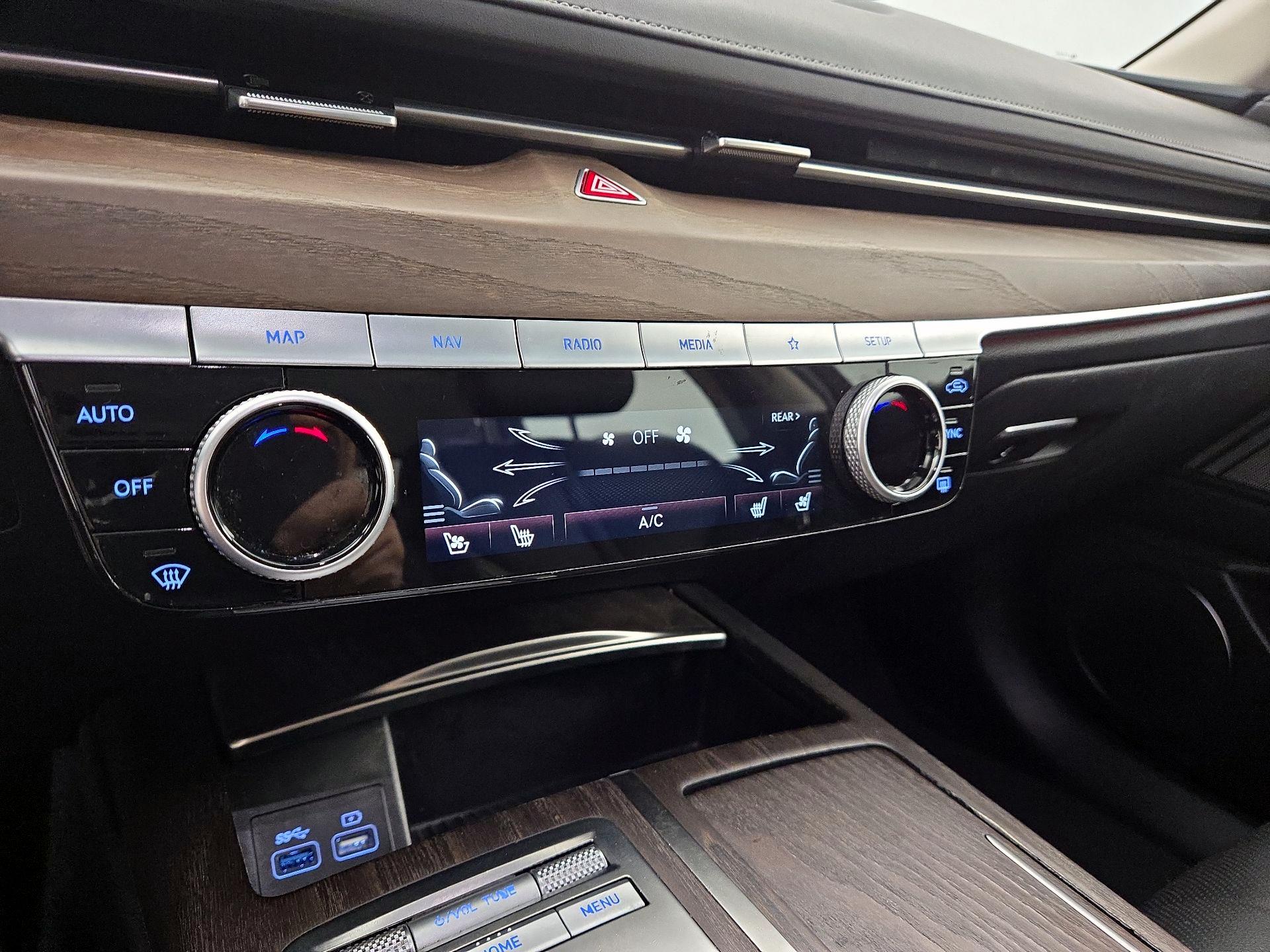 Thumbnail: 2023 Genesis G80 - 17