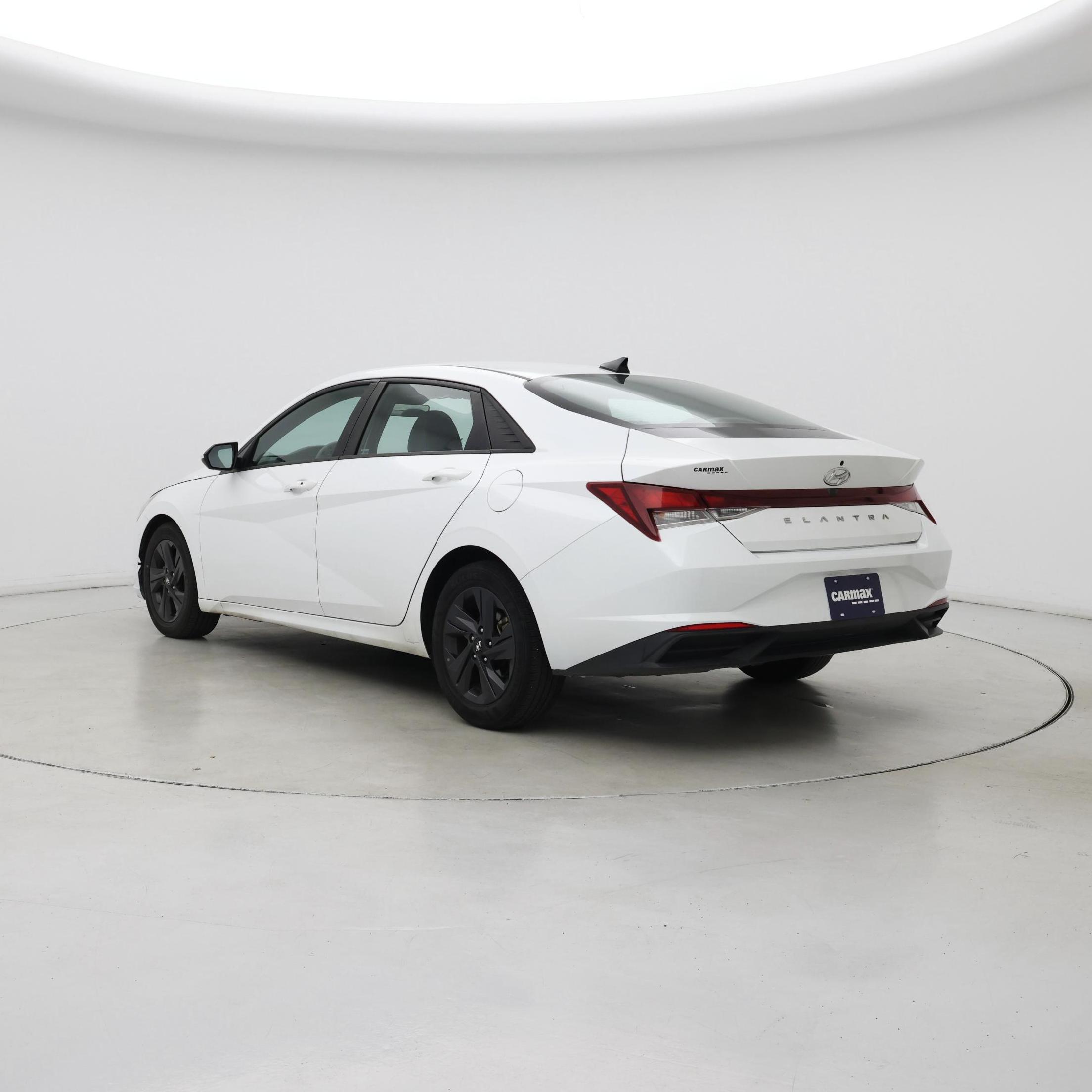 Thumbnail: 2021 Hyundai Elantra - 2