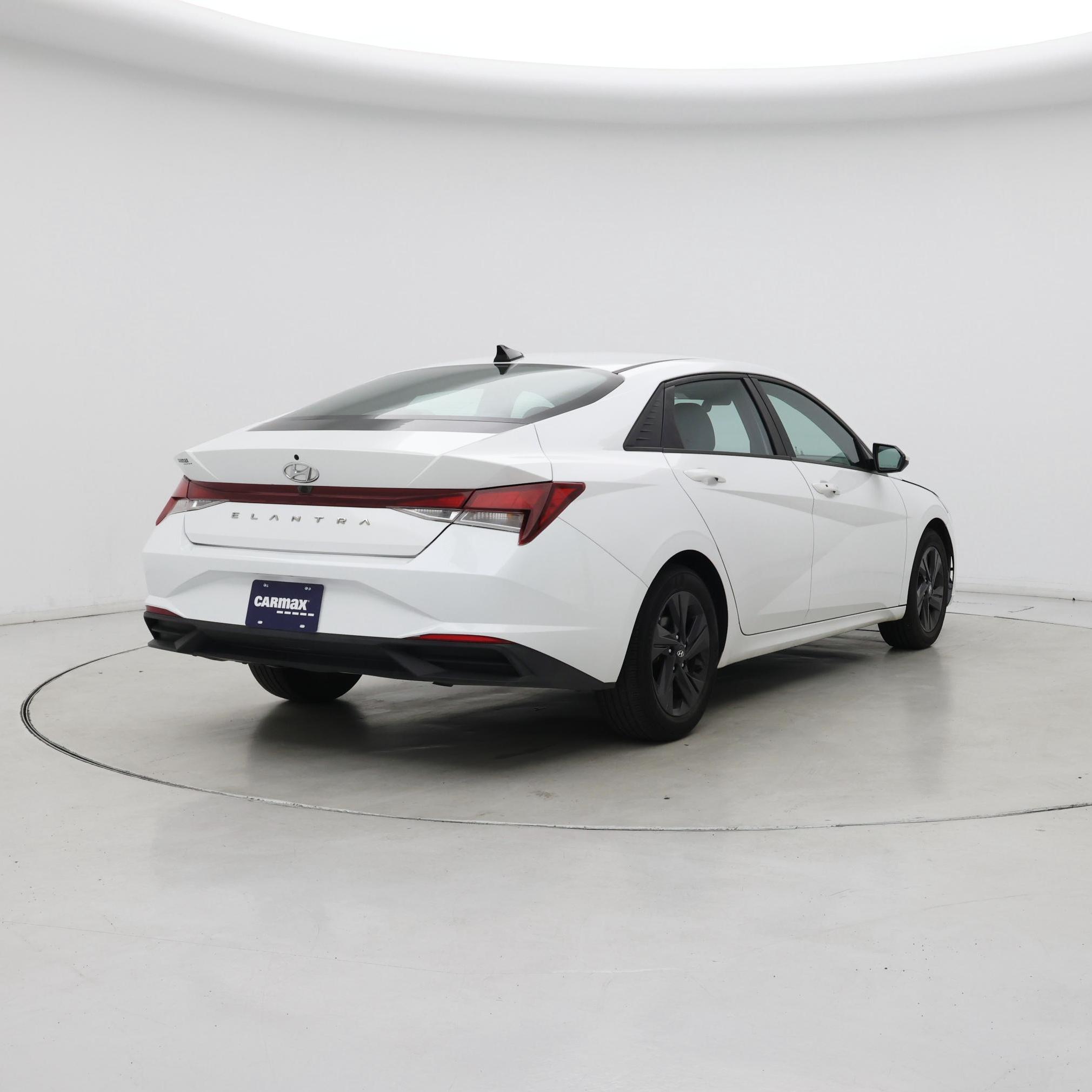 Thumbnail: 2021 Hyundai Elantra - 8