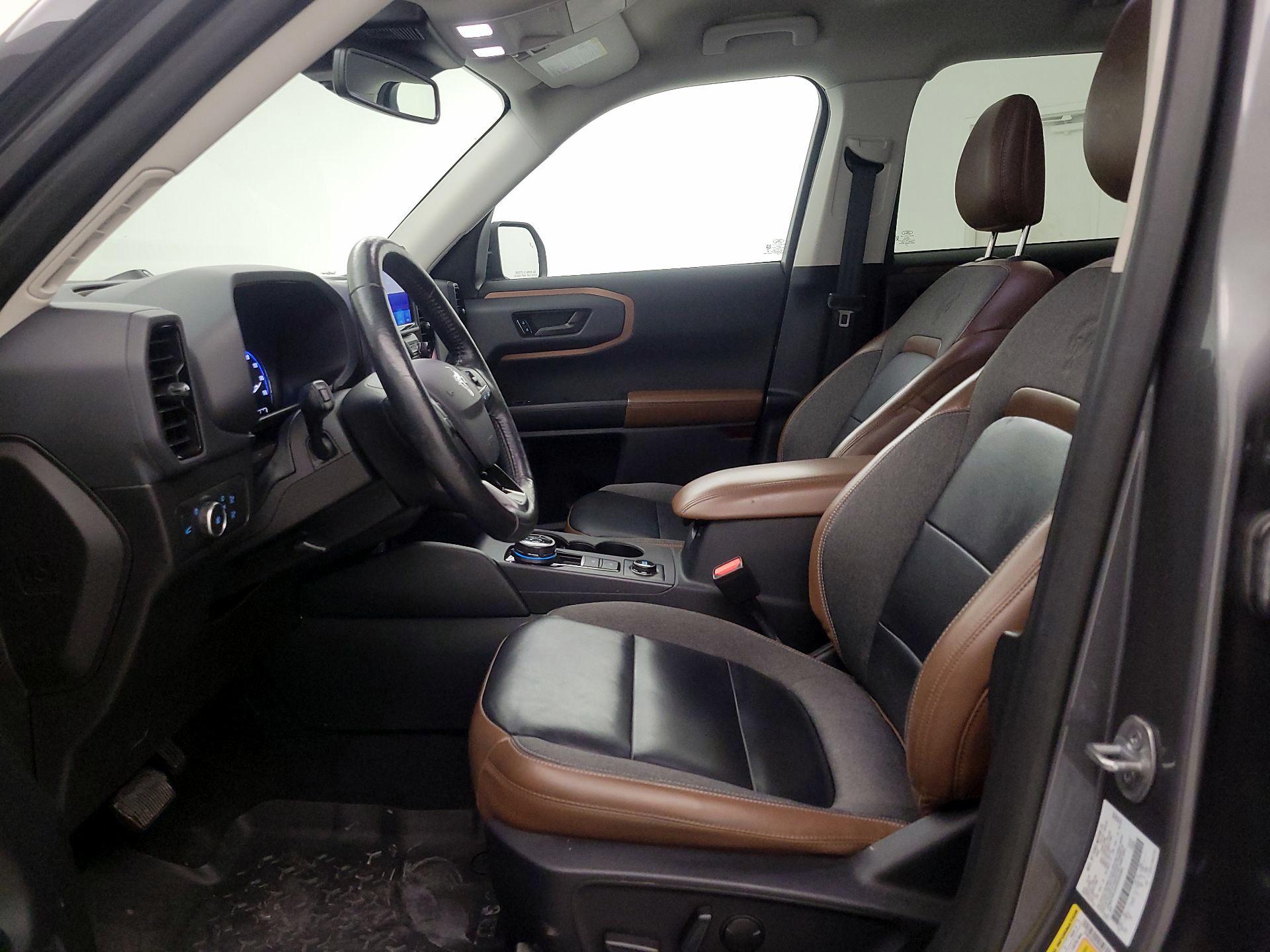 Thumbnail: 2022 Ford Bronco Sport - 11