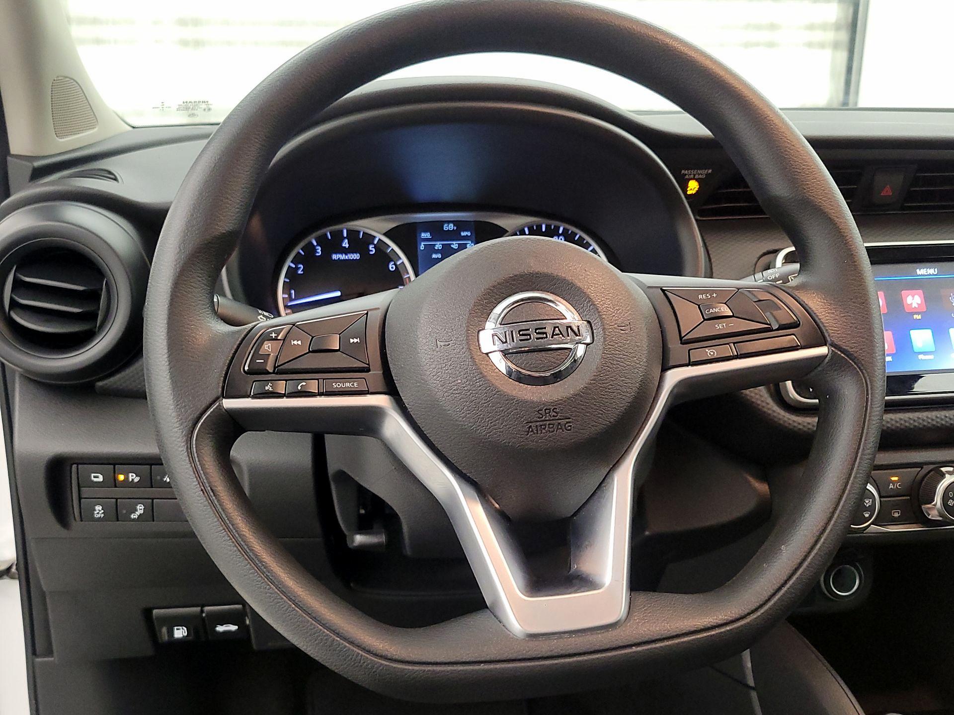 Thumbnail: 2021 Nissan Kicks - 10