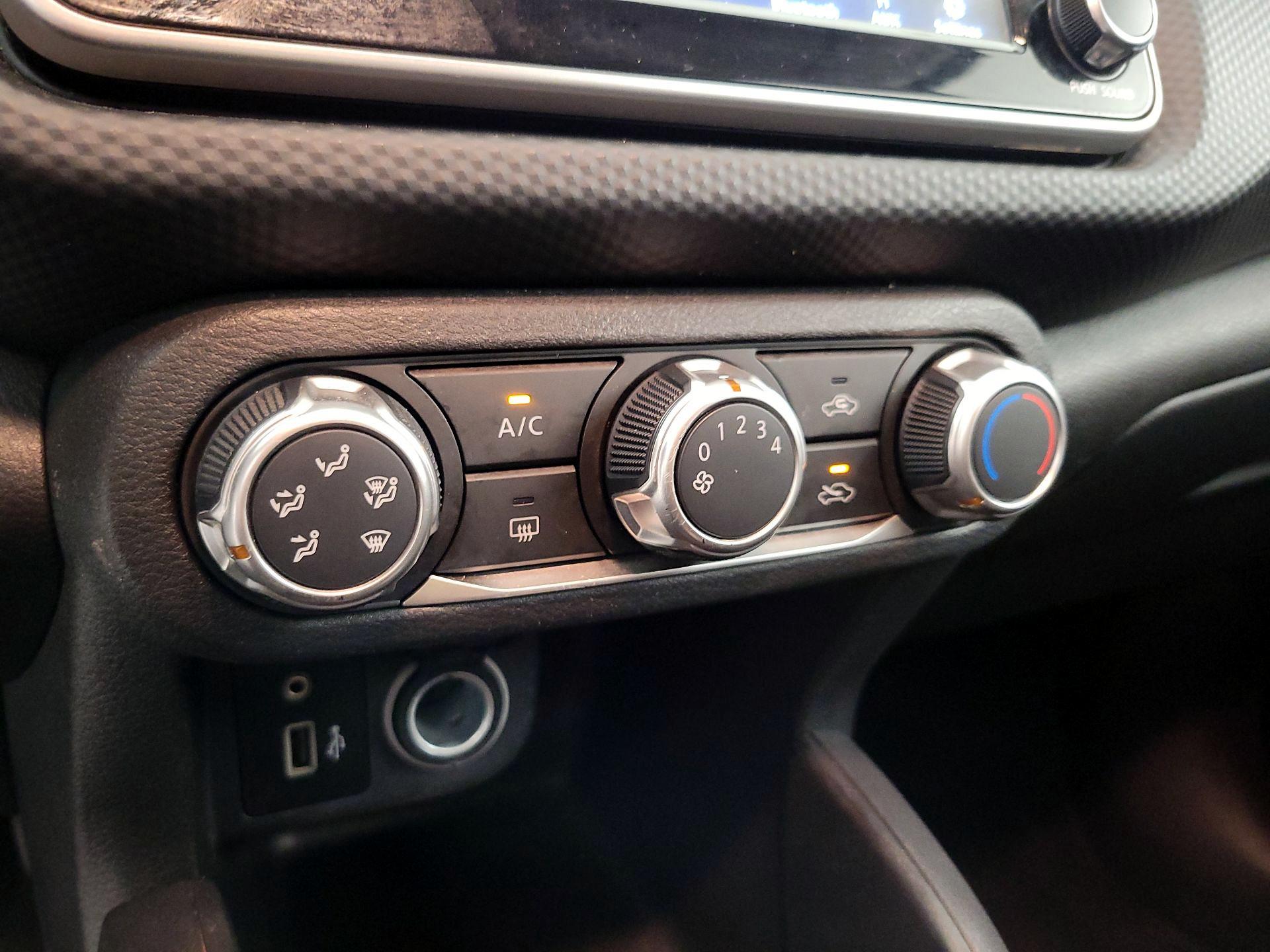 Thumbnail: 2021 Nissan Kicks - 16