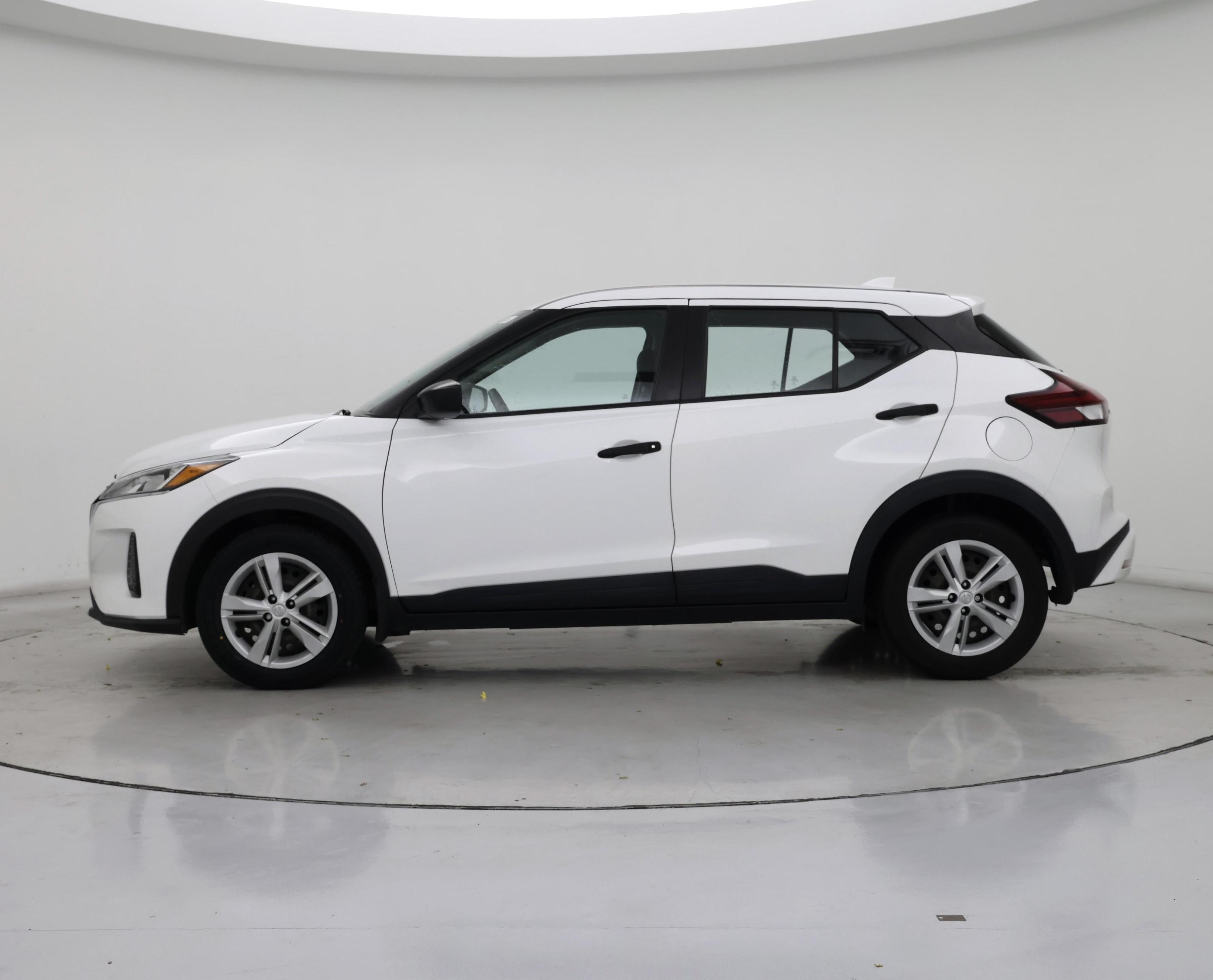 Thumbnail: 2021 Nissan Kicks - 3