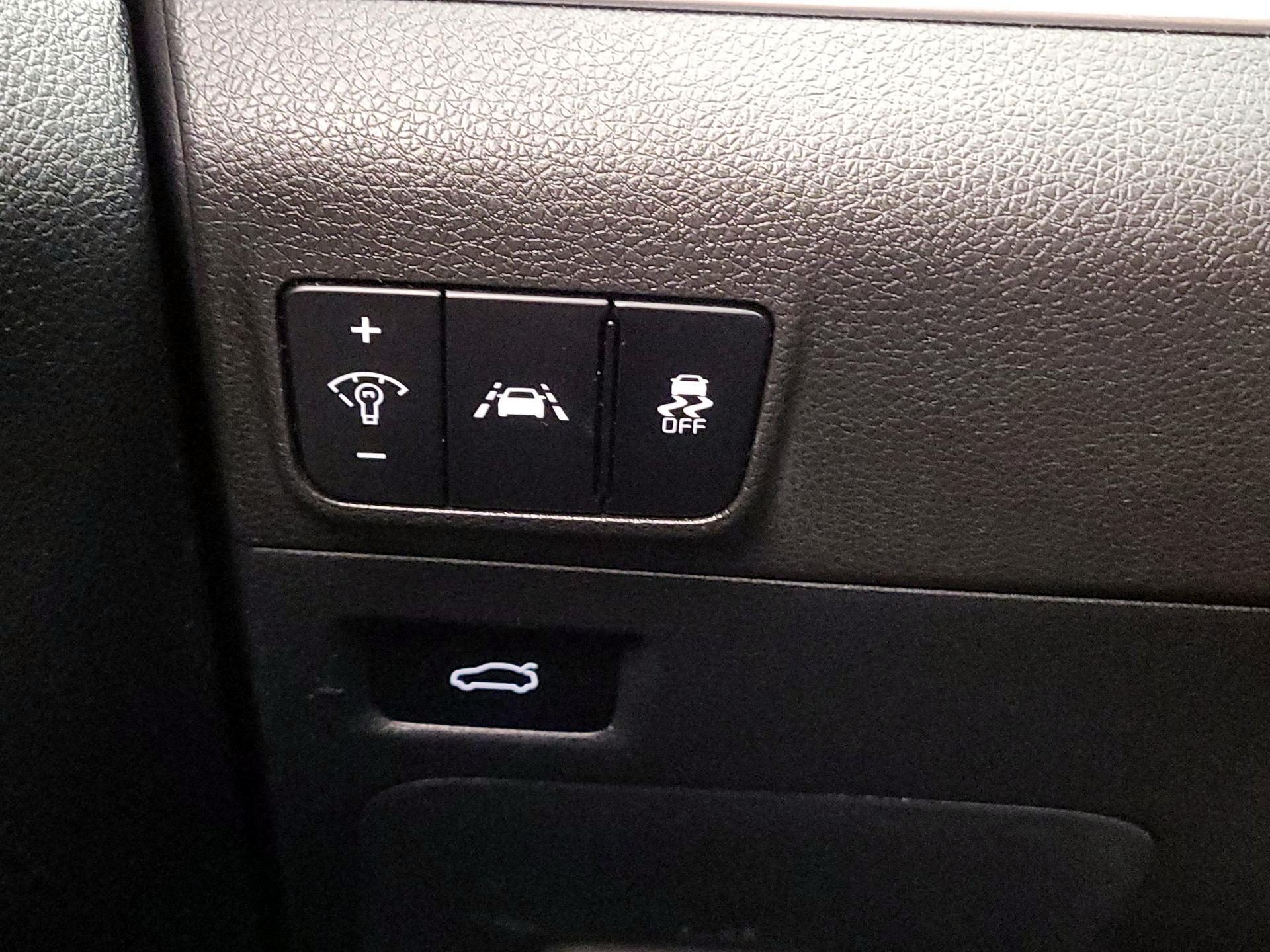 Thumbnail: 2021 Kia K5 - 13