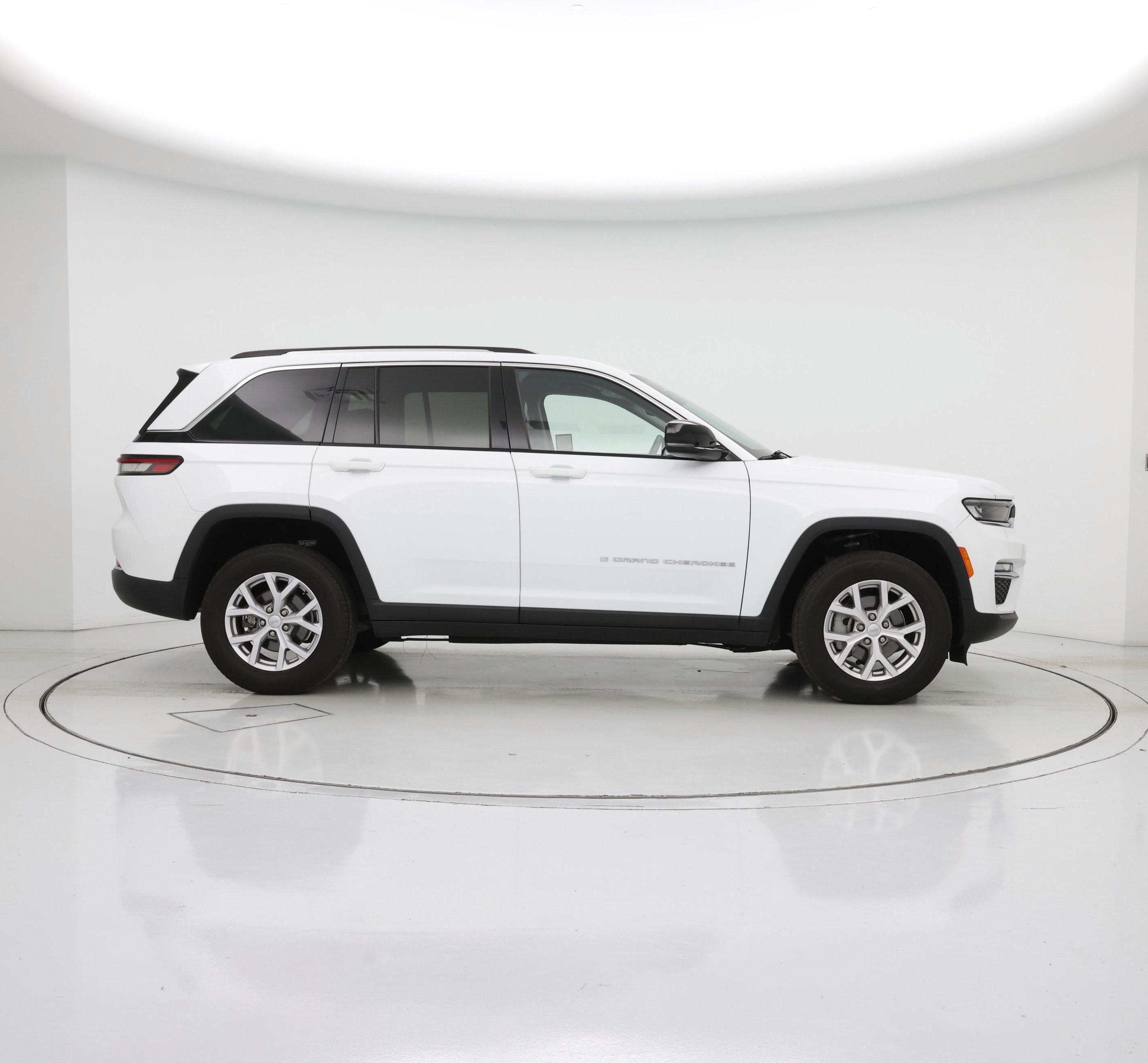 Thumbnail: 2022 Jeep Grand Cherokee - 7
