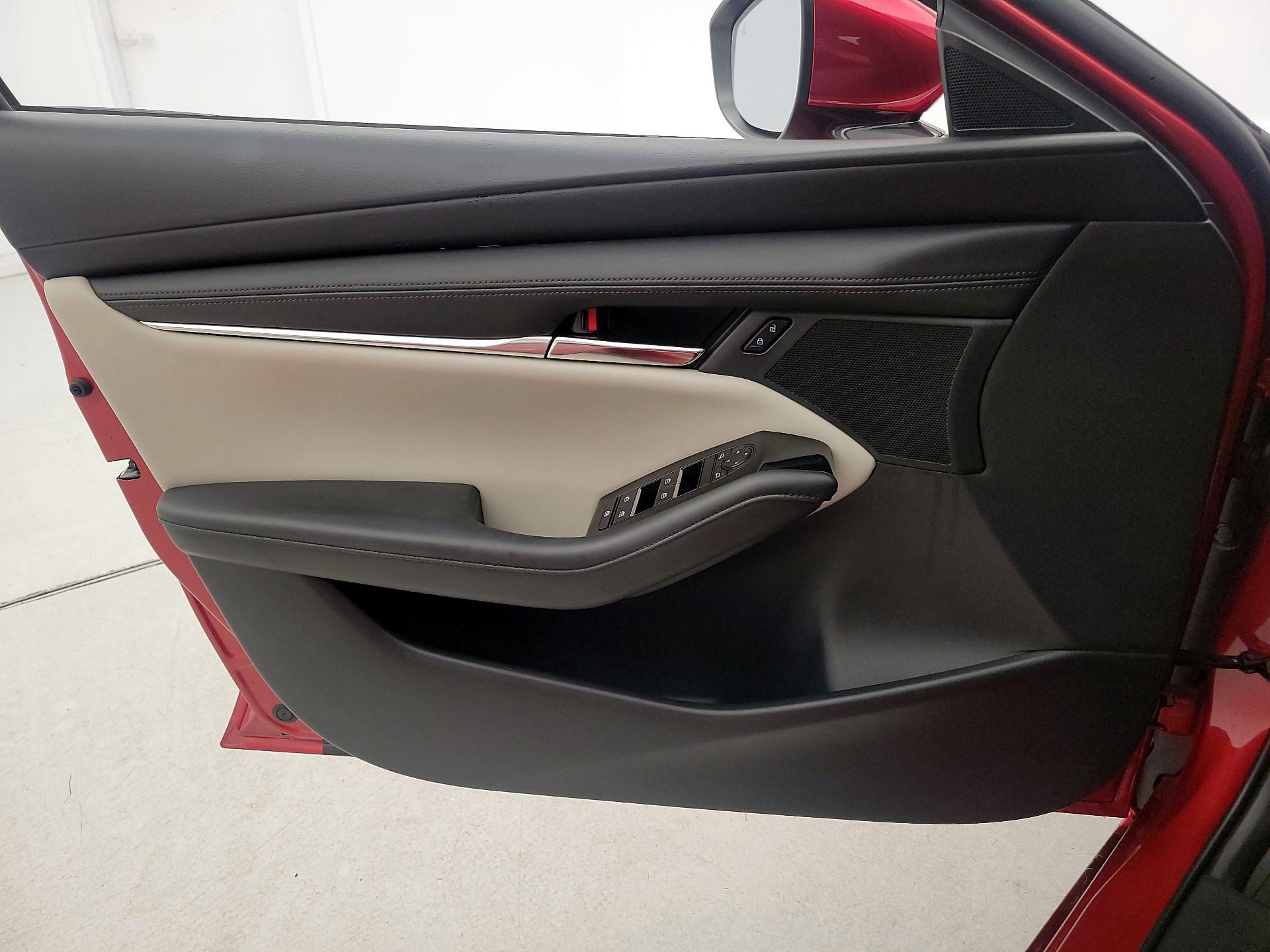 Thumbnail: 2023 Mazda Mazda3 - 12