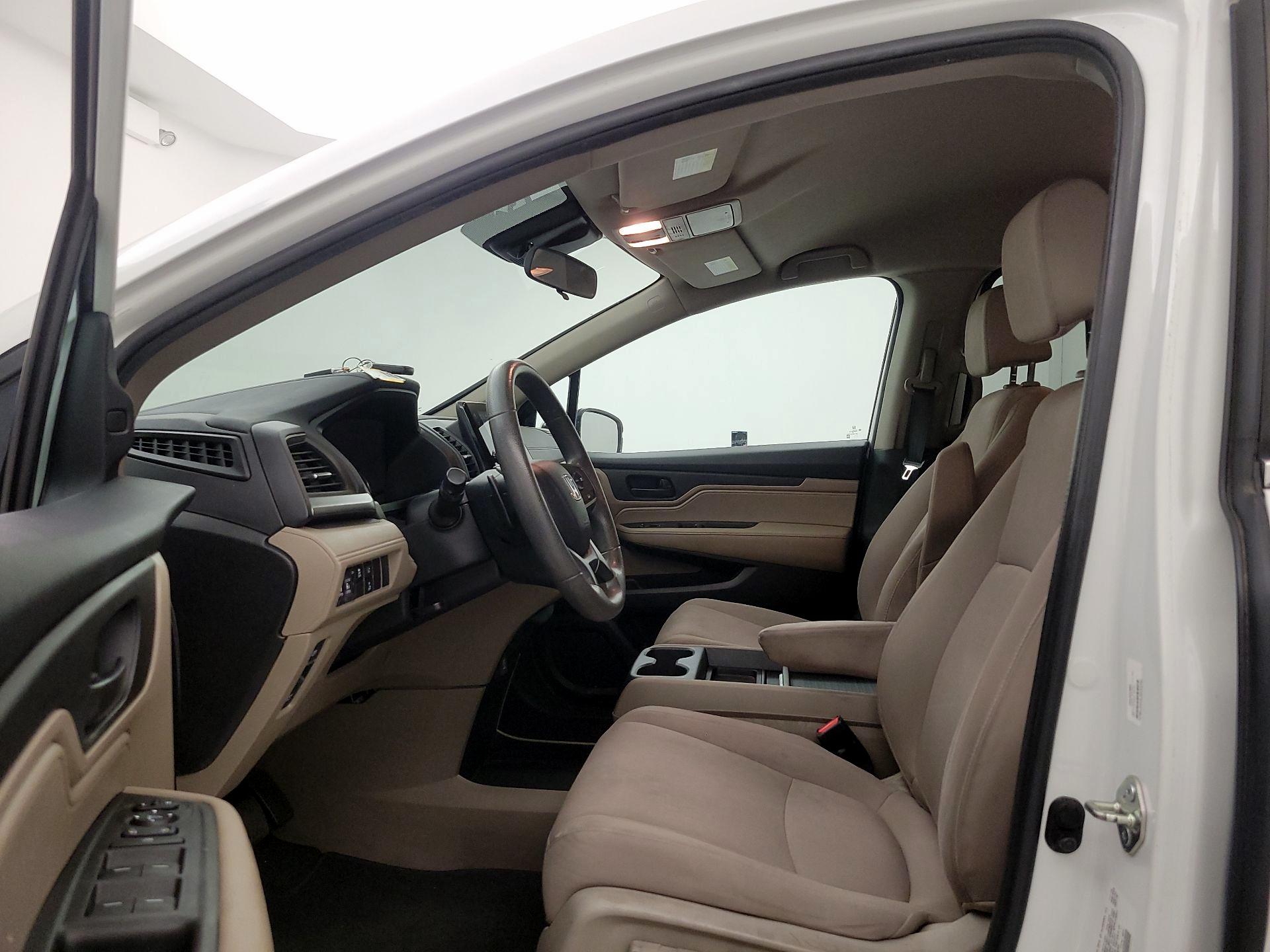 Thumbnail: 2020 Honda Odyssey - 11