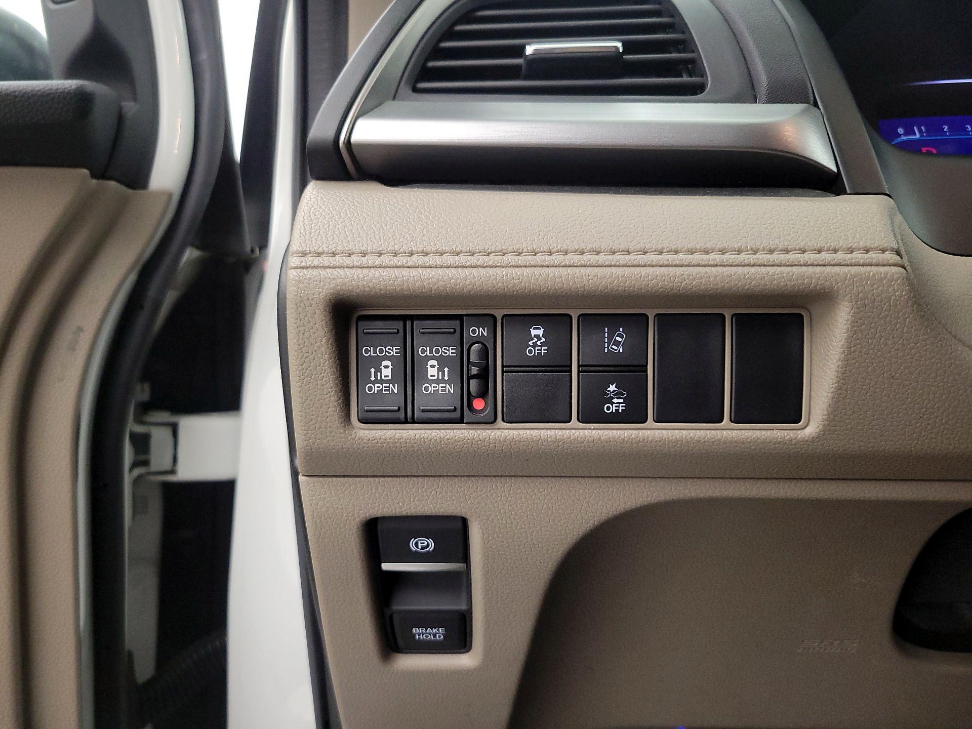 Thumbnail: 2020 Honda Odyssey - 13