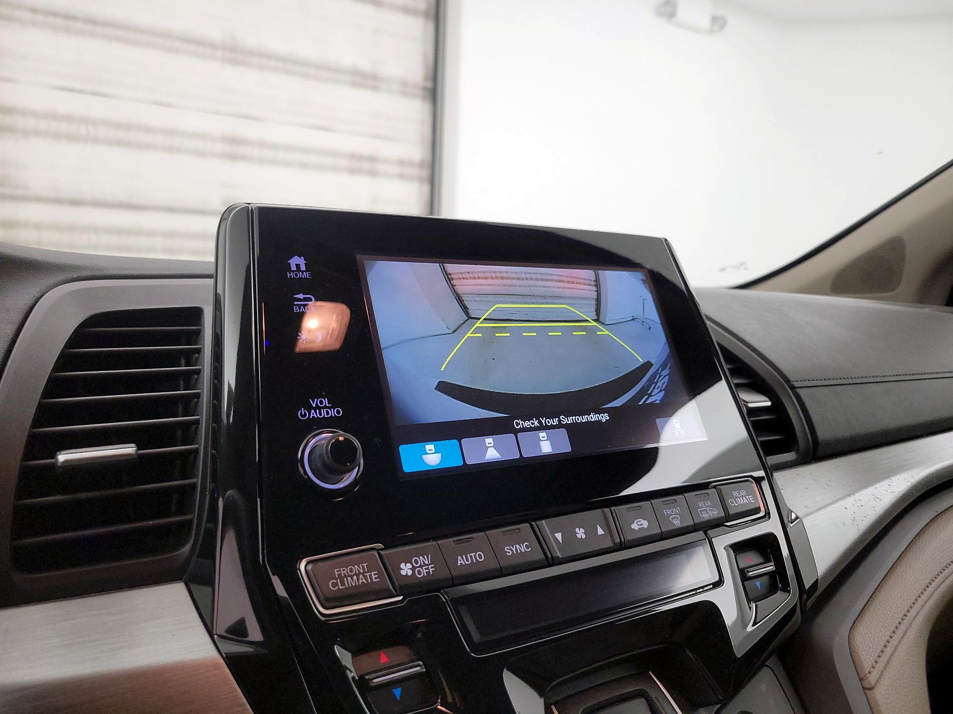 Thumbnail: 2020 Honda Odyssey - 14