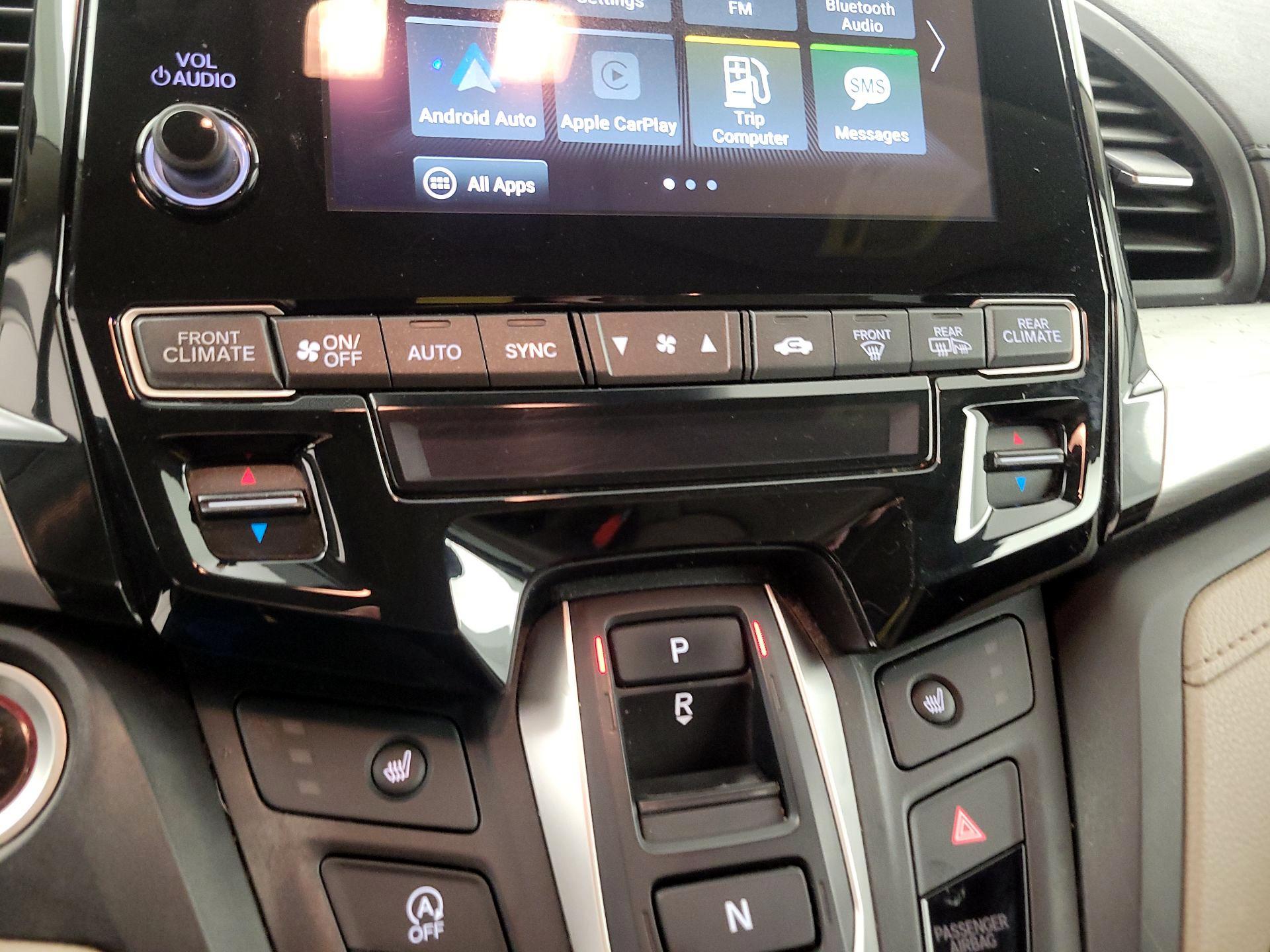 Thumbnail: 2020 Honda Odyssey - 16