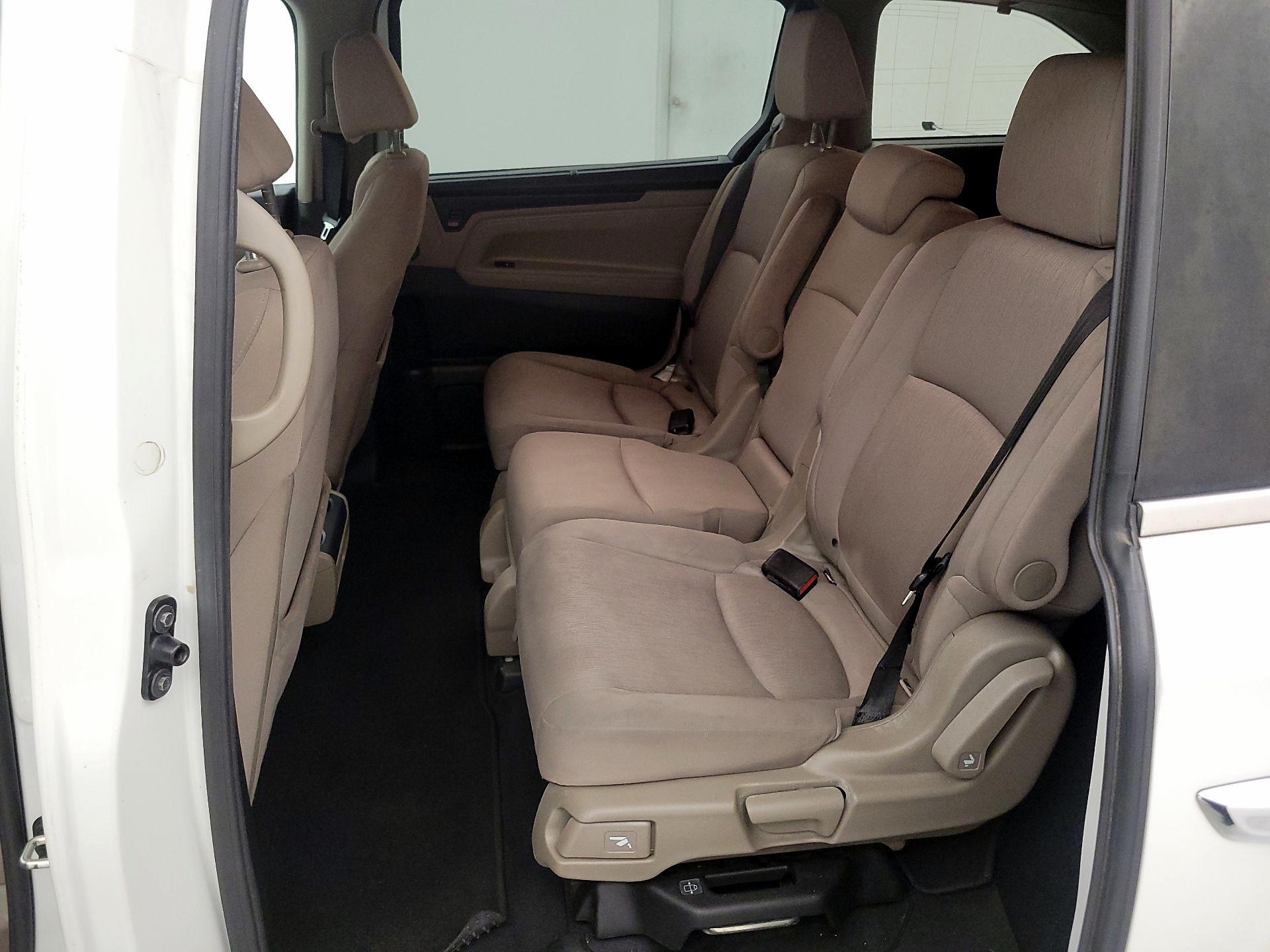 Thumbnail: 2020 Honda Odyssey - 19