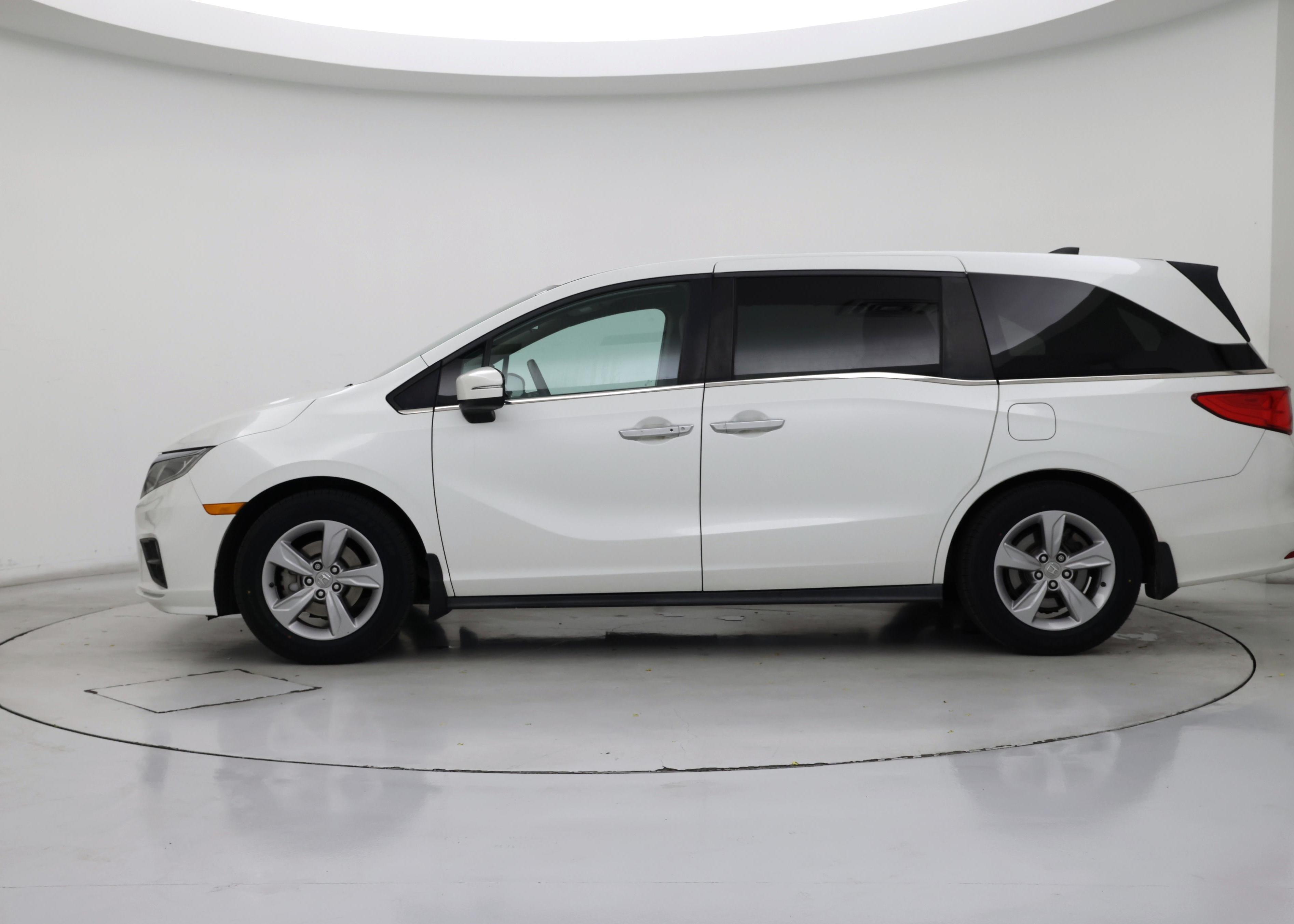 Thumbnail: 2020 Honda Odyssey - 3