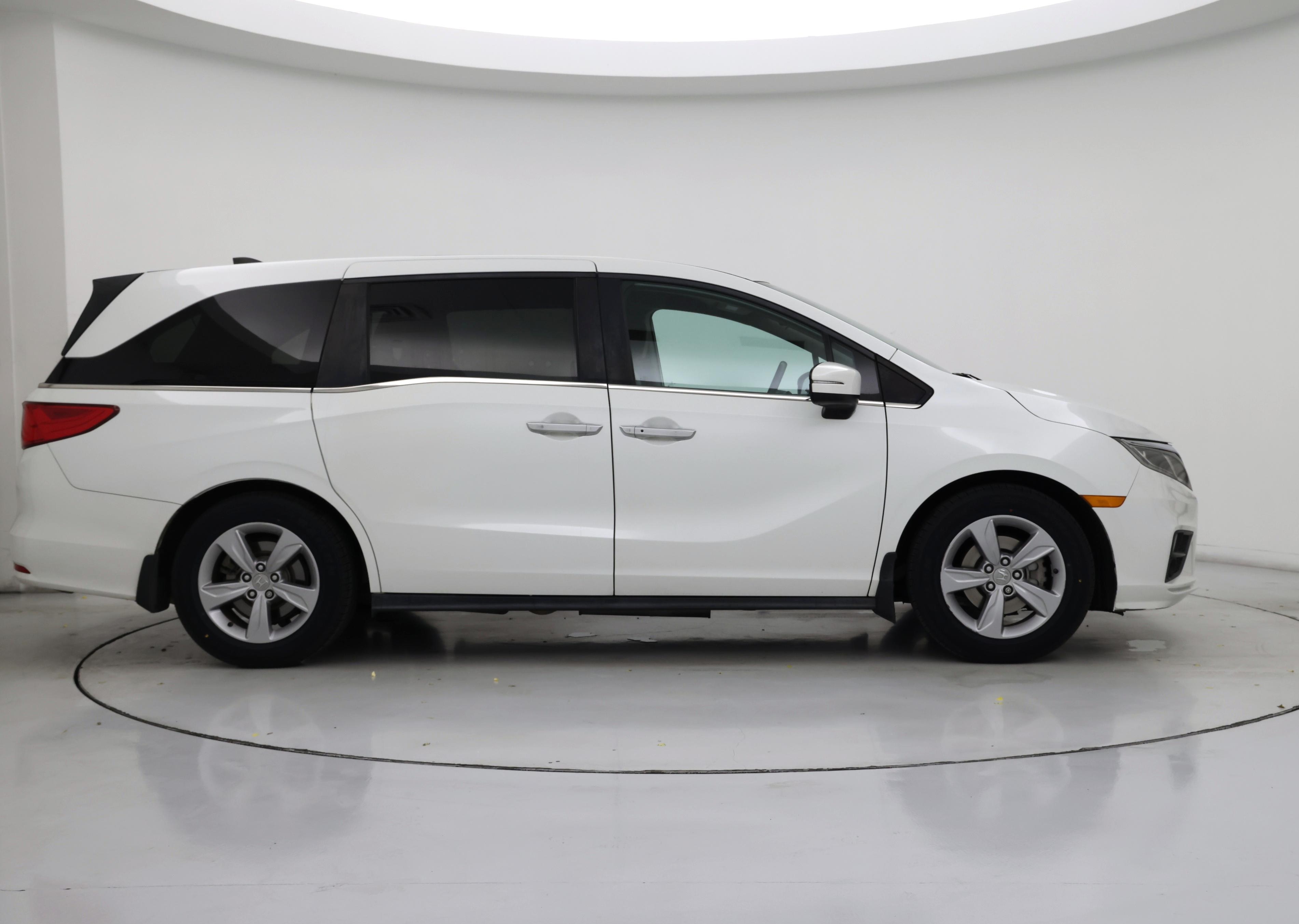 Thumbnail: 2020 Honda Odyssey - 7