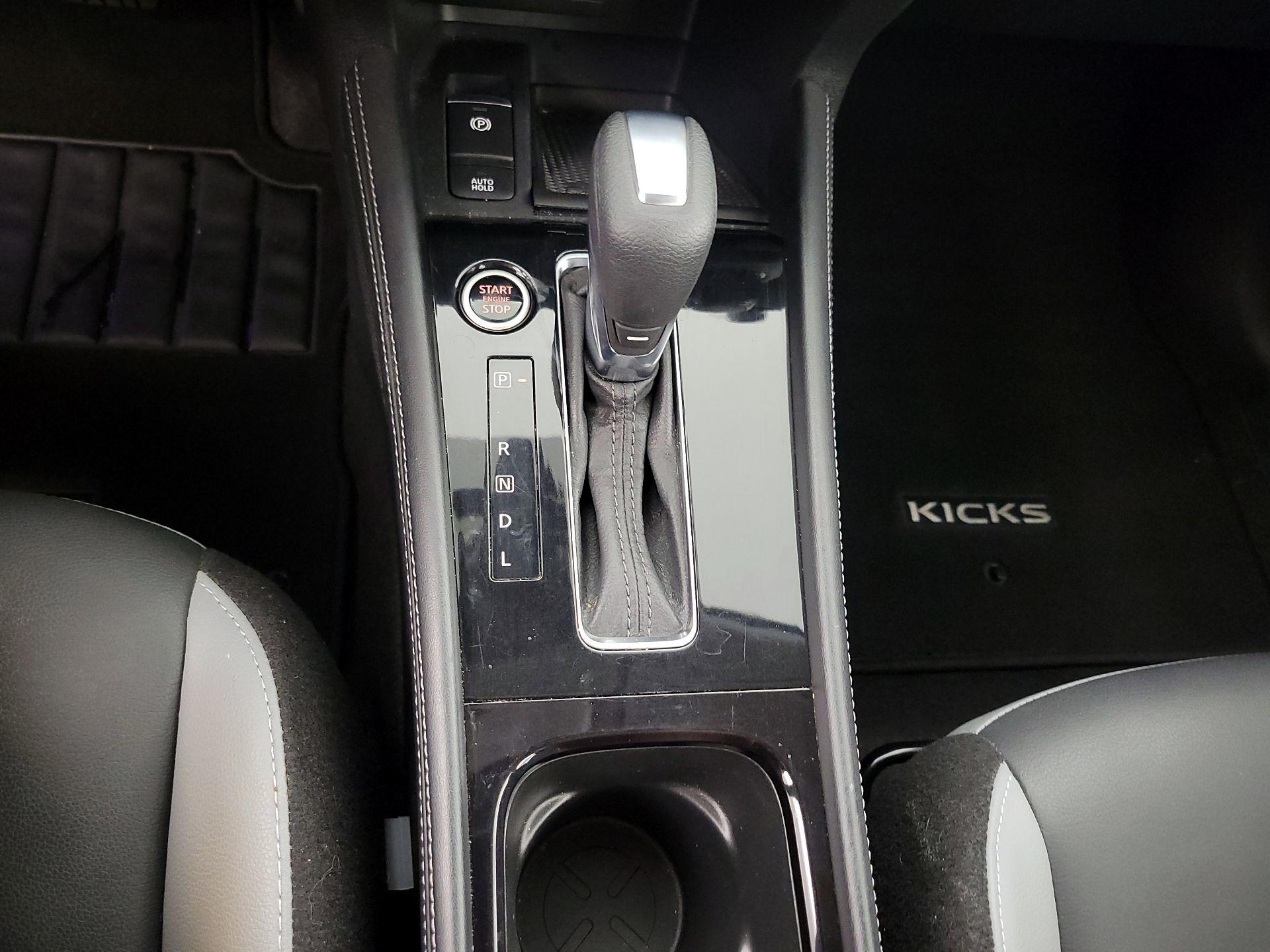 Thumbnail: 2022 Nissan Kicks - 17