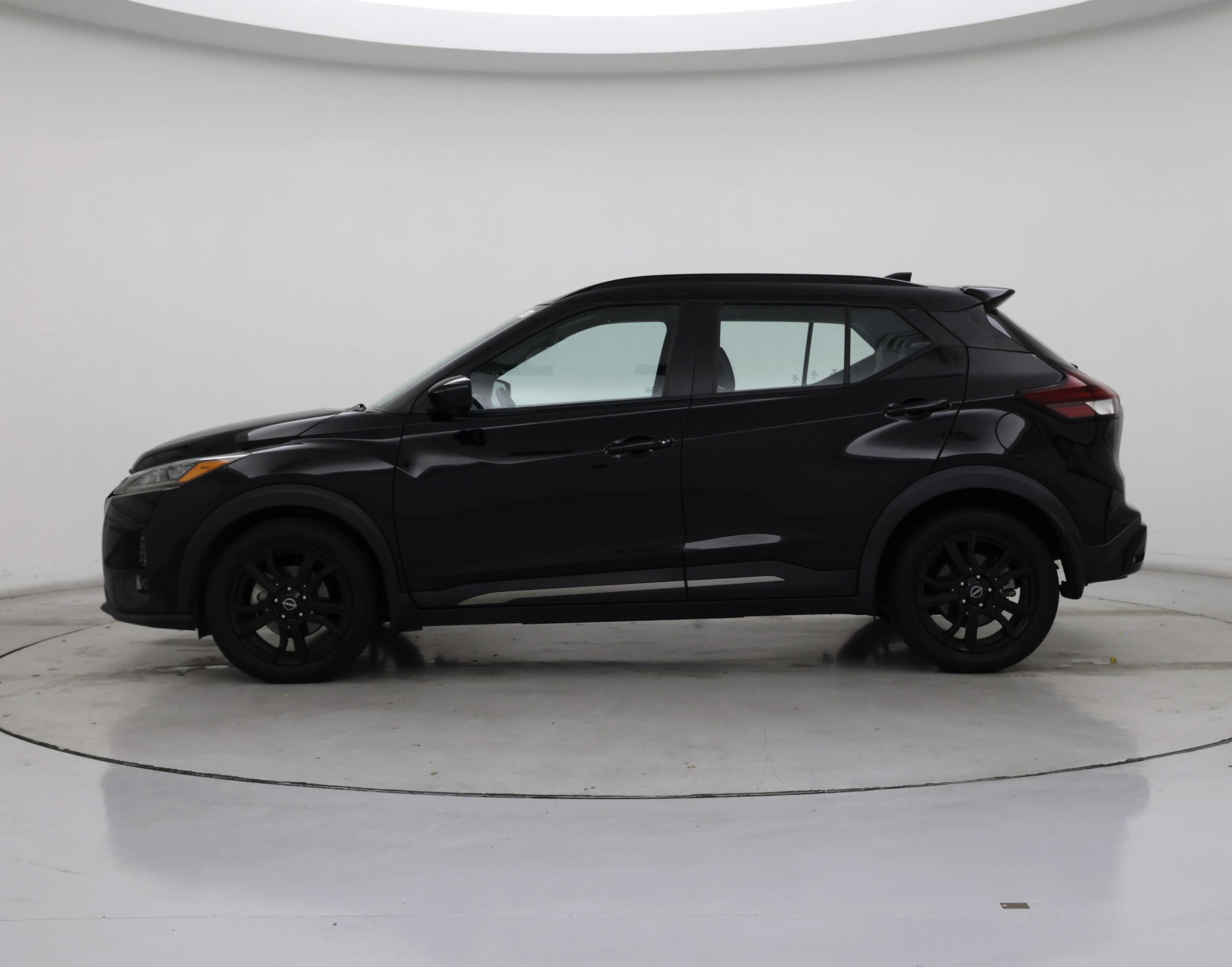 Thumbnail: 2022 Nissan Kicks - 3
