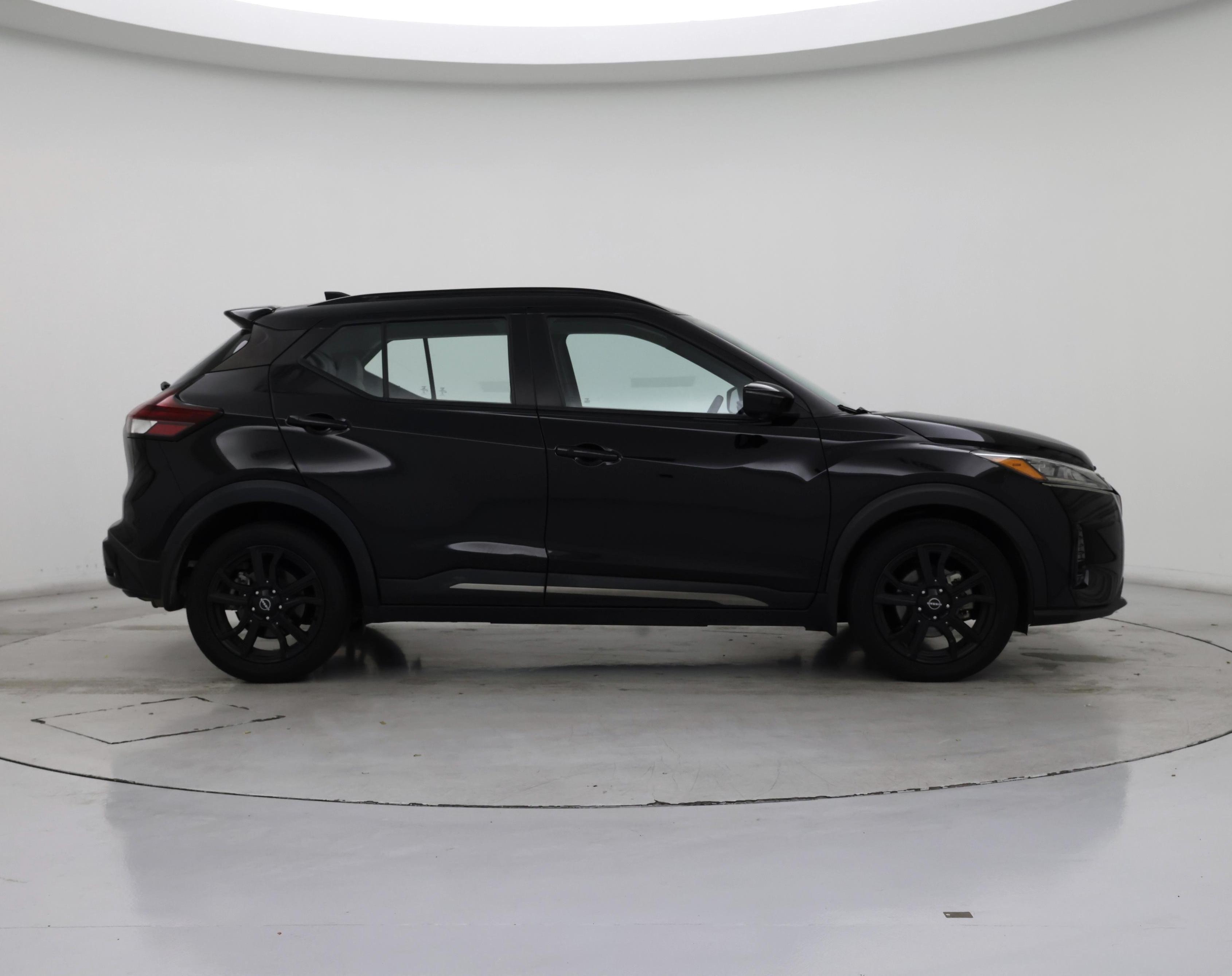 Thumbnail: 2022 Nissan Kicks - 7