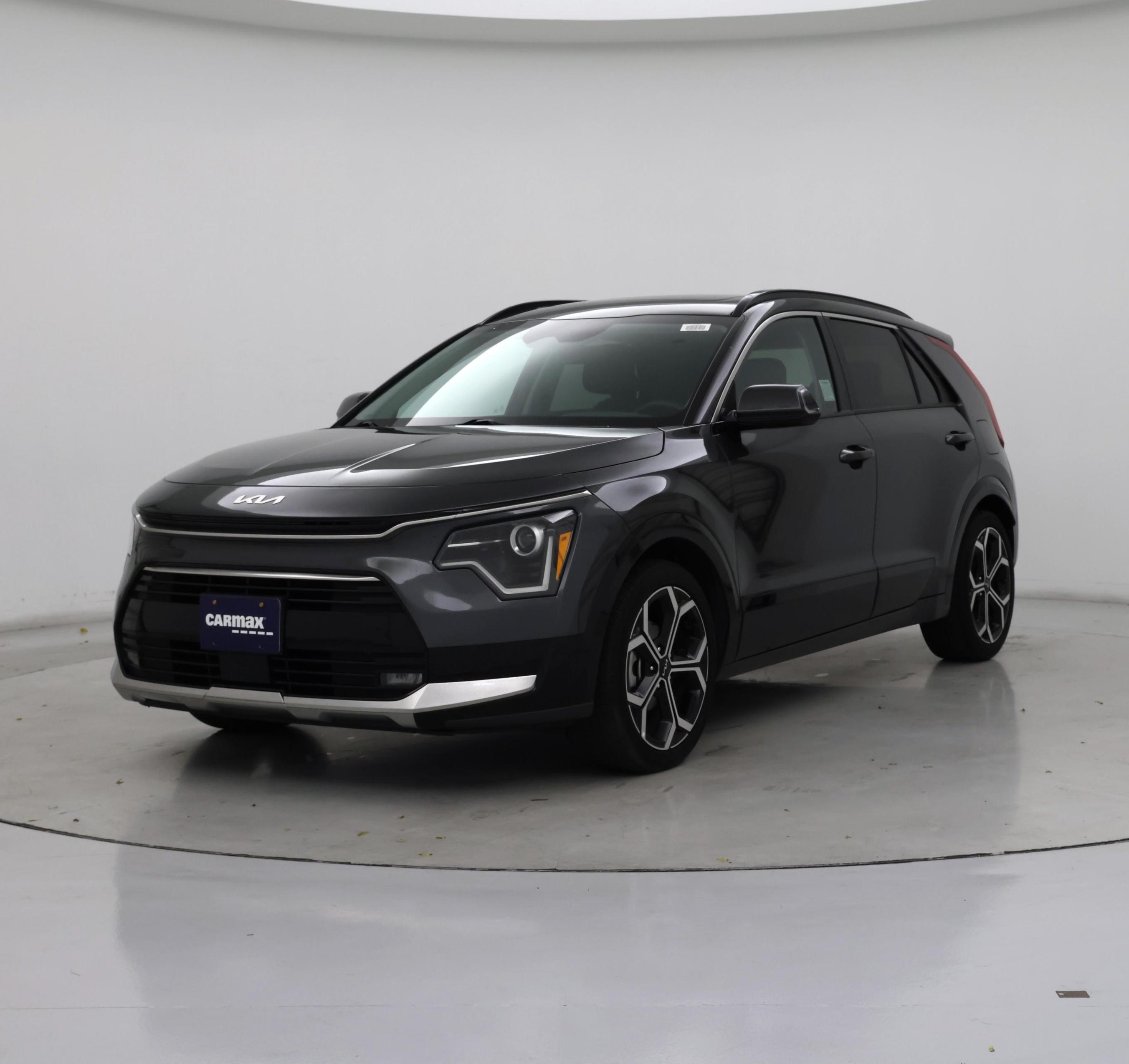 Thumbnail: 2023 Kia Niro - 4