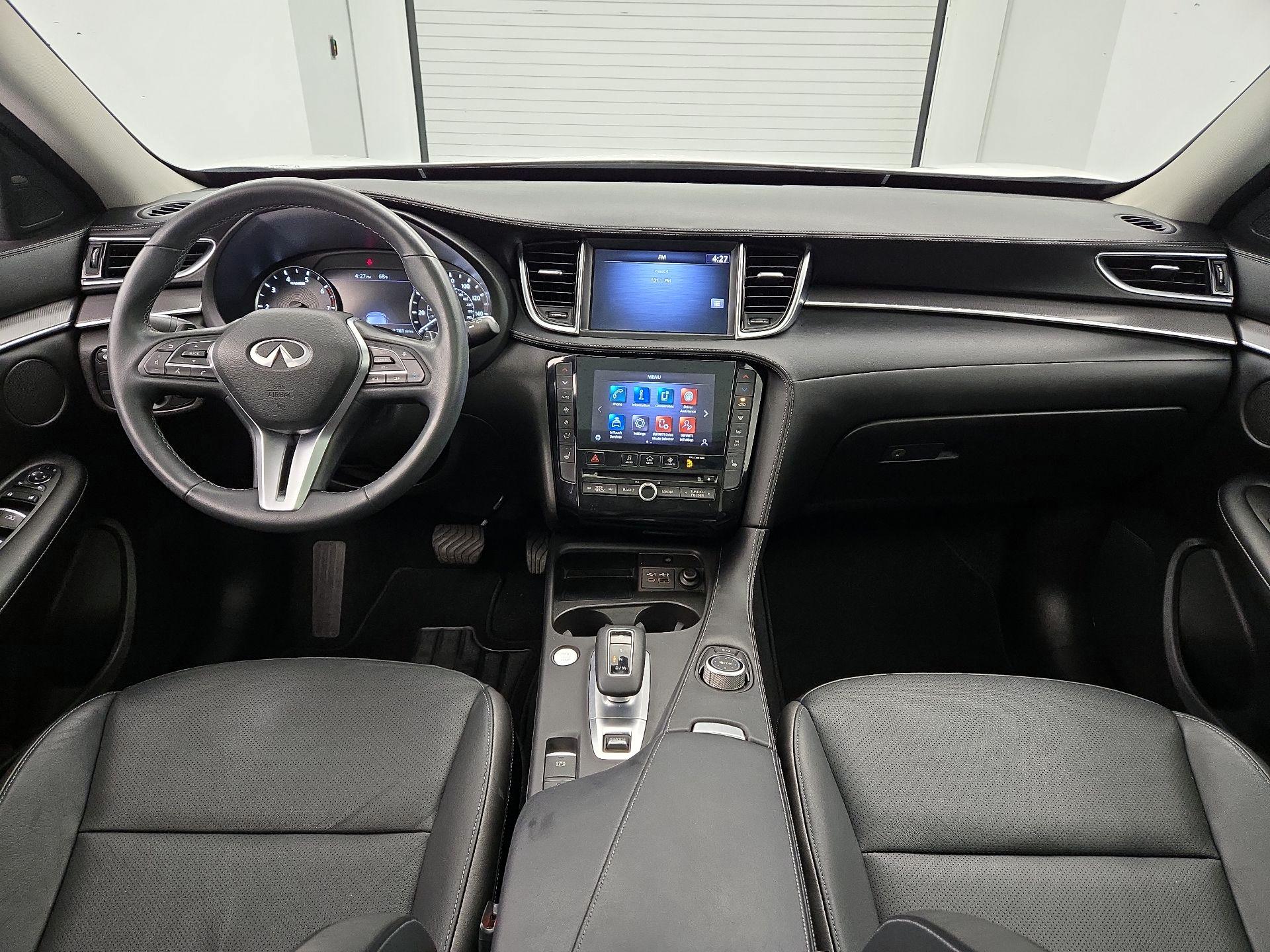 Thumbnail: 2023 INFINITI QX50 - 9