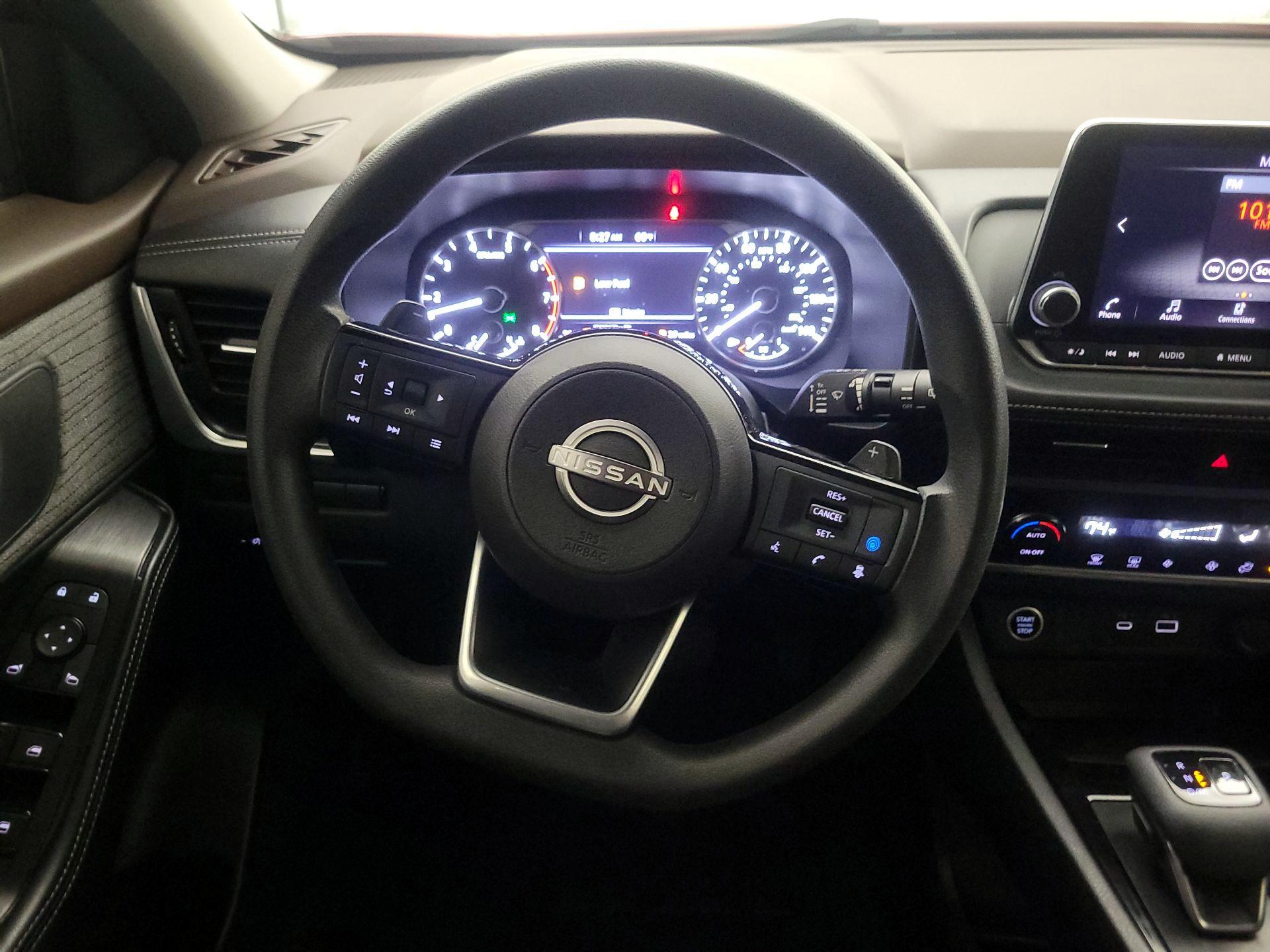 Thumbnail: 2023 Nissan Rogue - 10