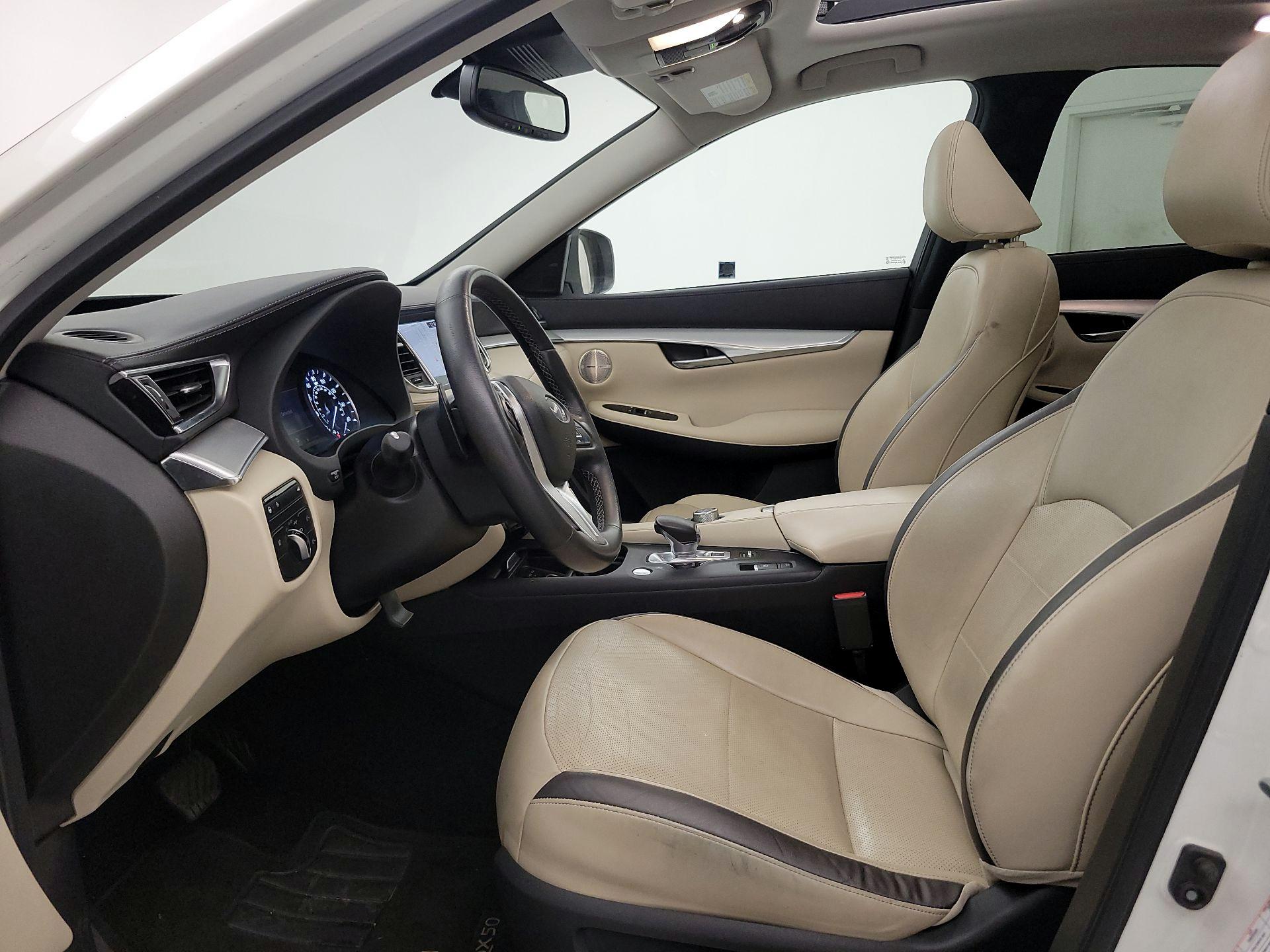 Thumbnail: 2022 INFINITI QX50 - 11