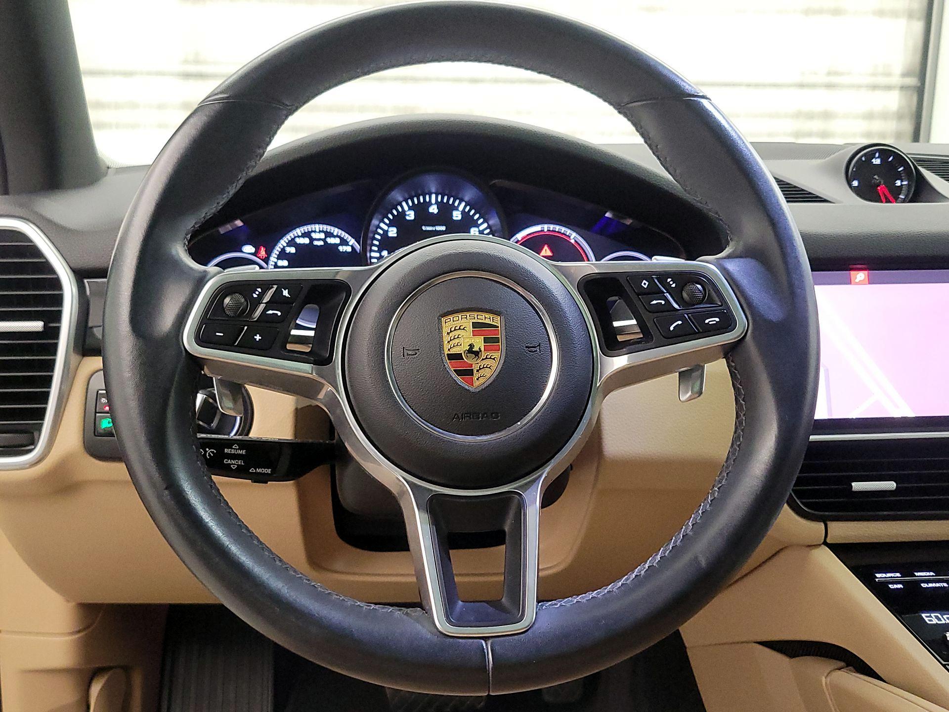 Thumbnail: 2020 Porsche Cayenne - 10