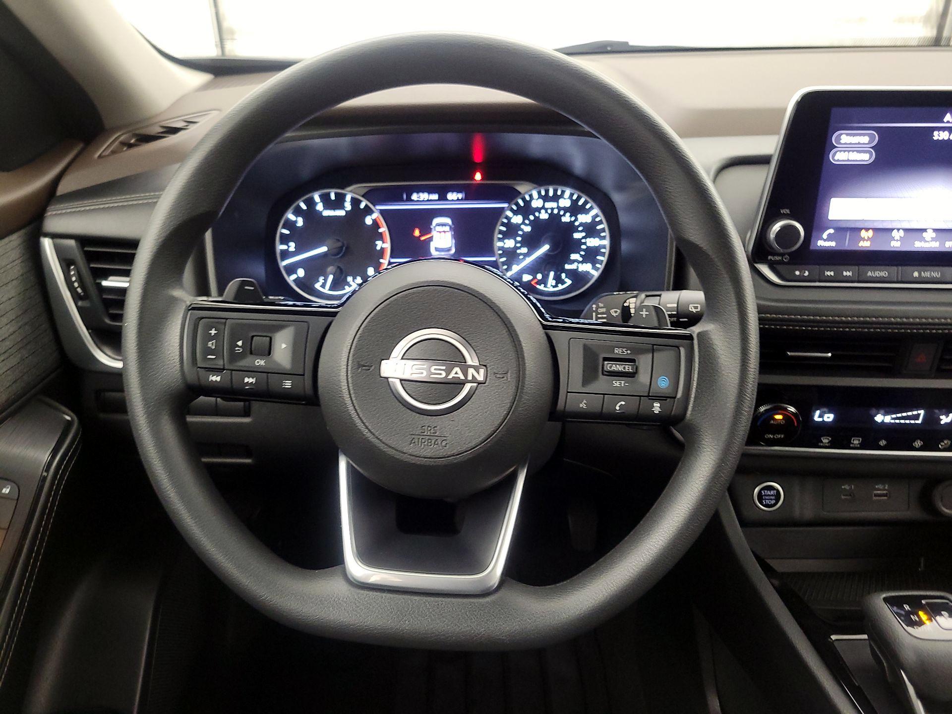 Thumbnail: 2023 Nissan Rogue - 10