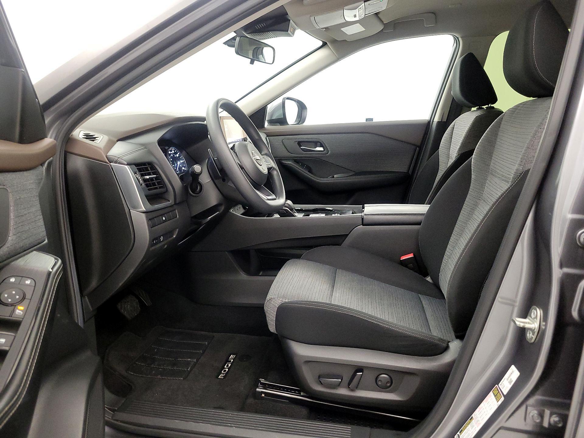 Thumbnail: 2023 Nissan Rogue - 11