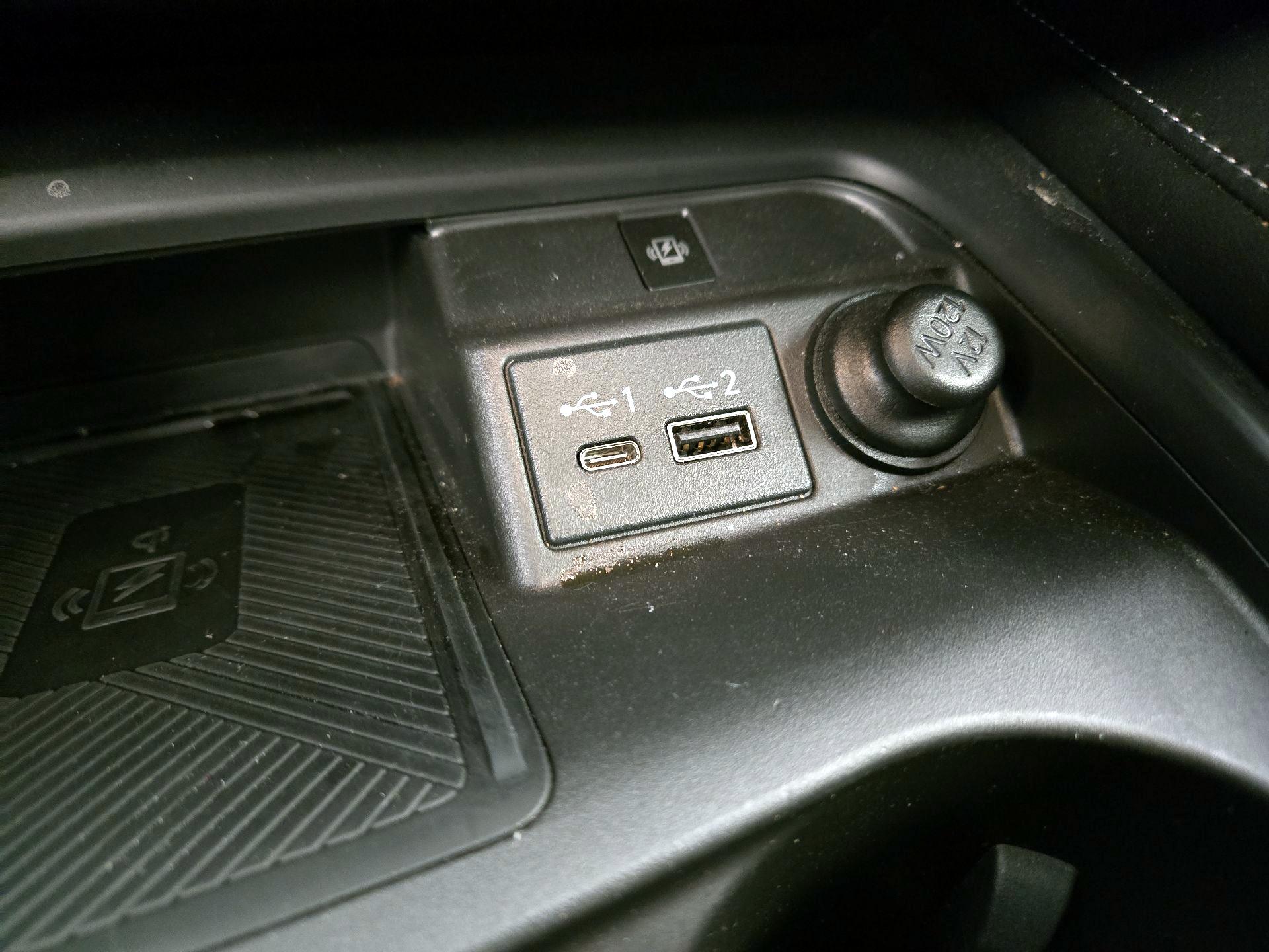 Thumbnail: 2023 INFINITI QX50 - 18