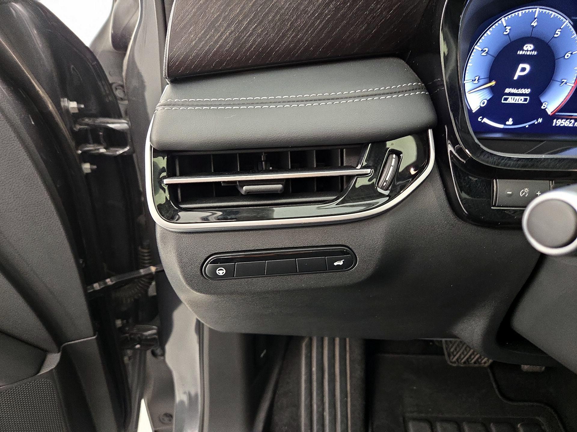 Thumbnail: 2022 INFINITI QX60 - 13