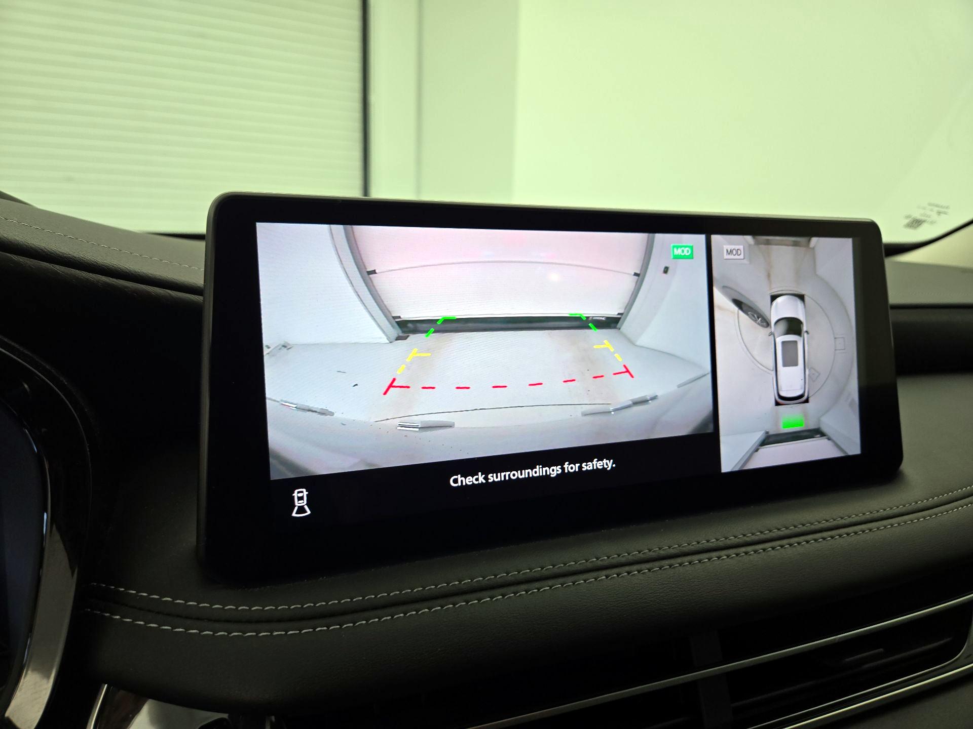 Thumbnail: 2022 INFINITI QX60 - 14