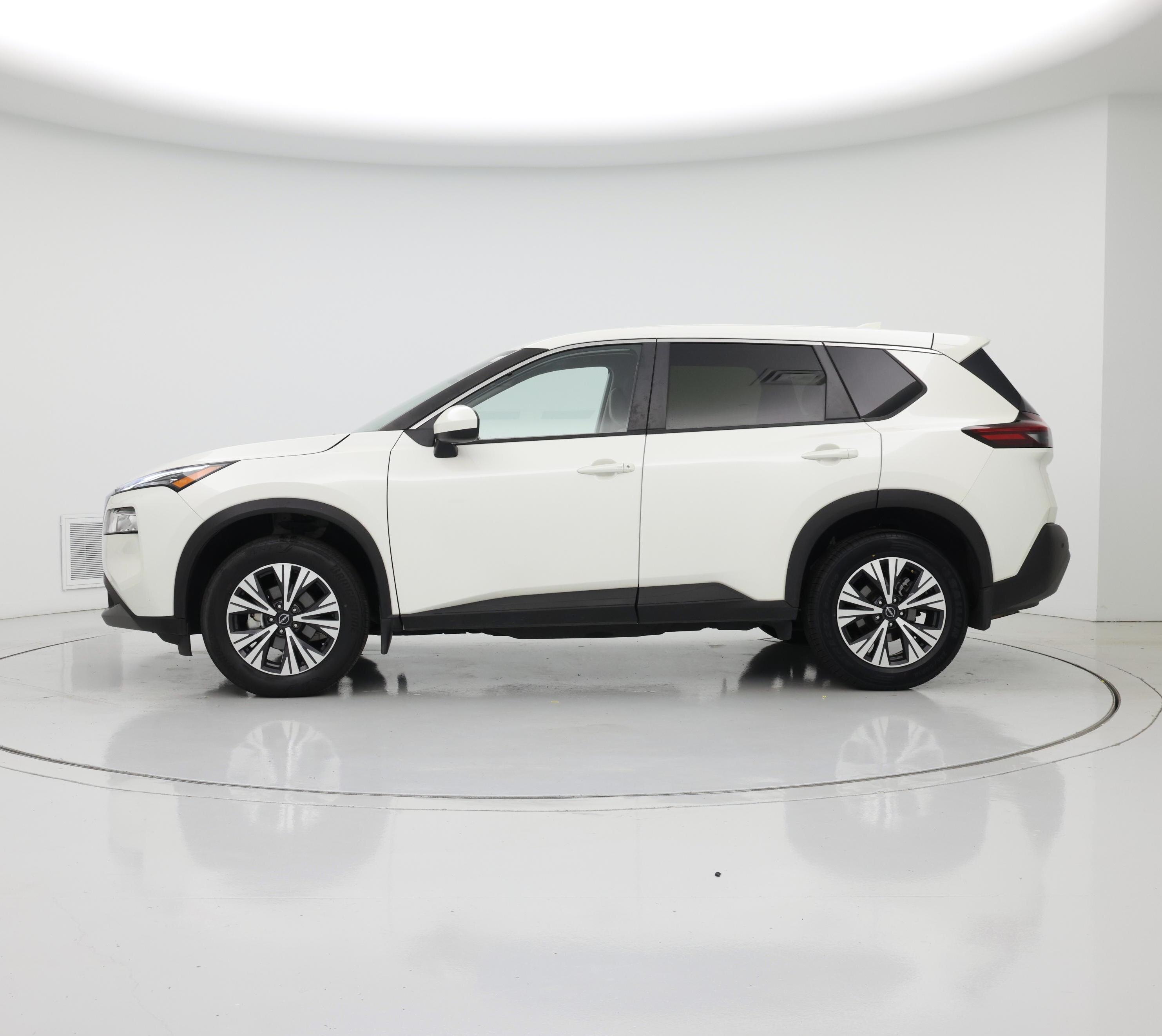 Thumbnail: 2023 Nissan Rogue - 3