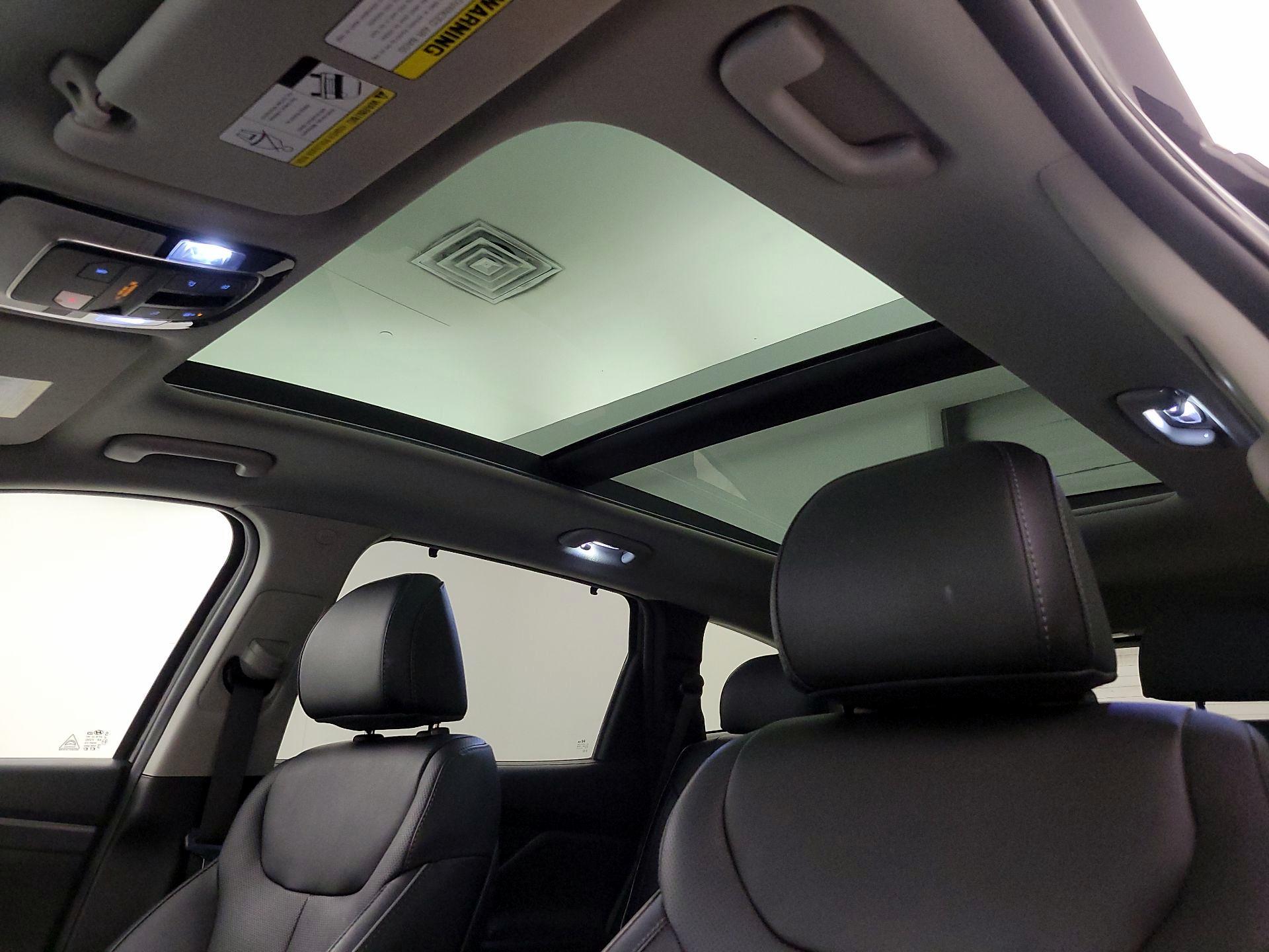 Thumbnail: 2022 Hyundai Santa Fe - 20