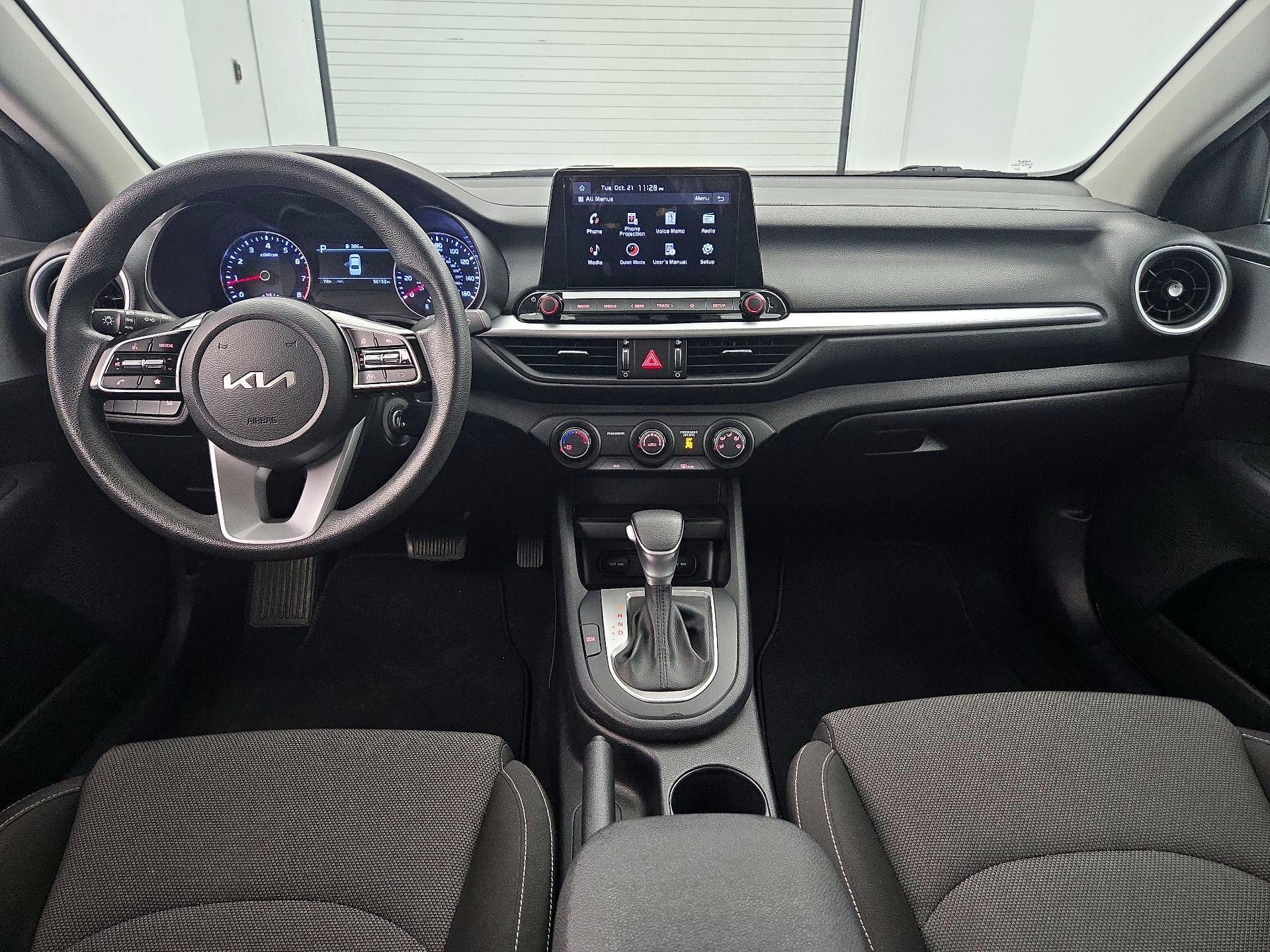 Thumbnail: 2023 Kia Forte - 9