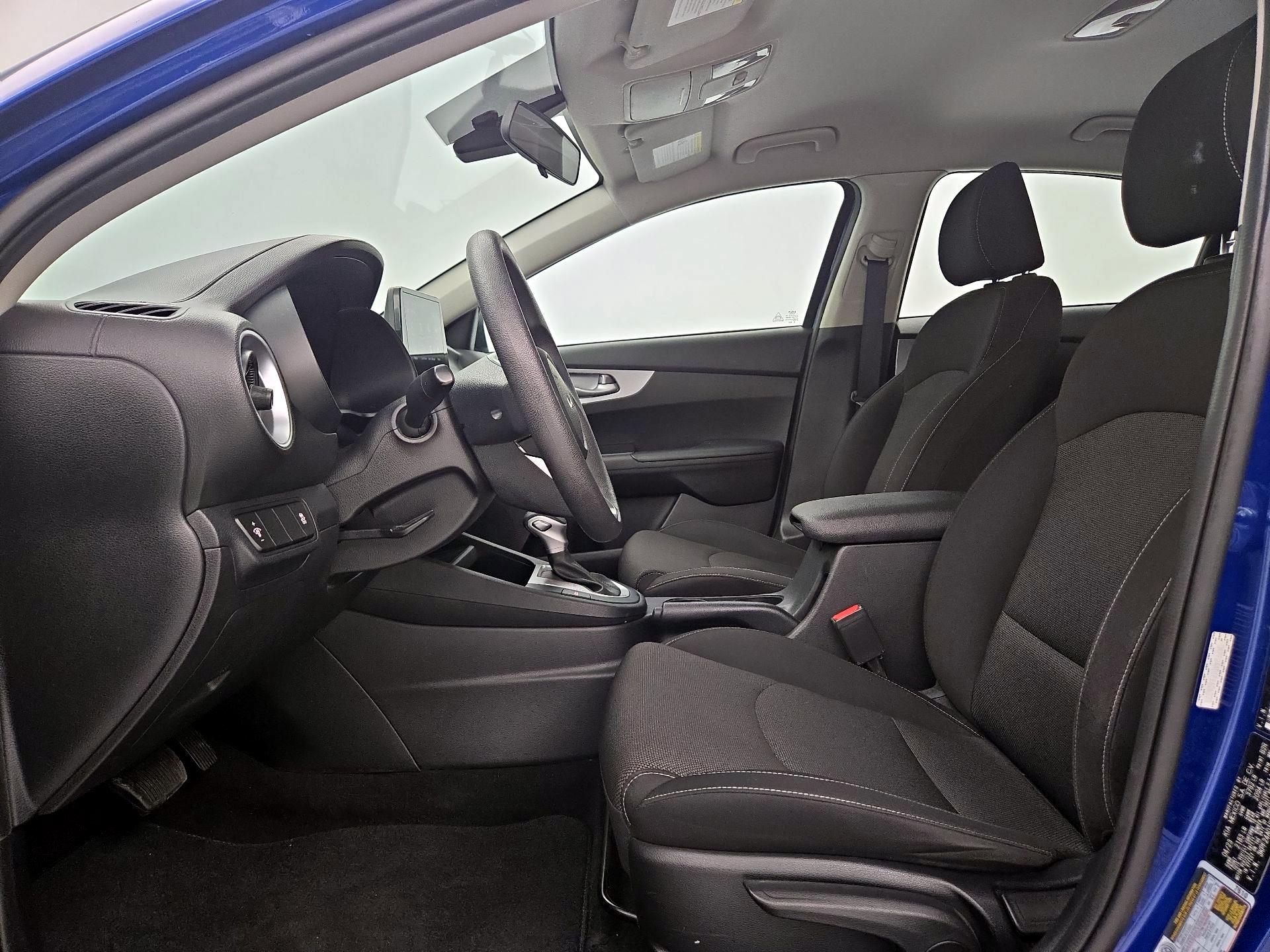 Thumbnail: 2023 Kia Forte - 11