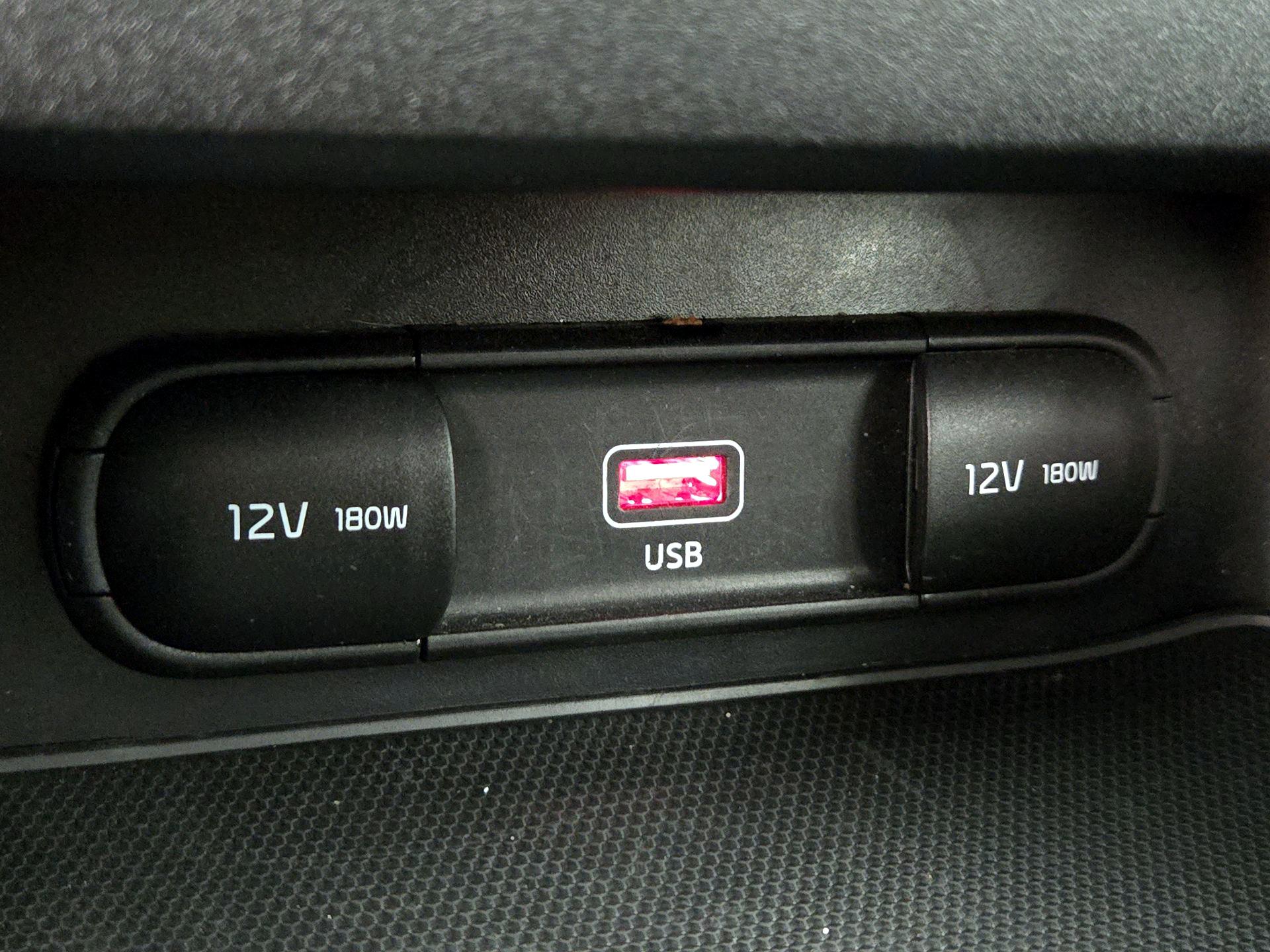 Thumbnail: 2023 Kia Forte - 18