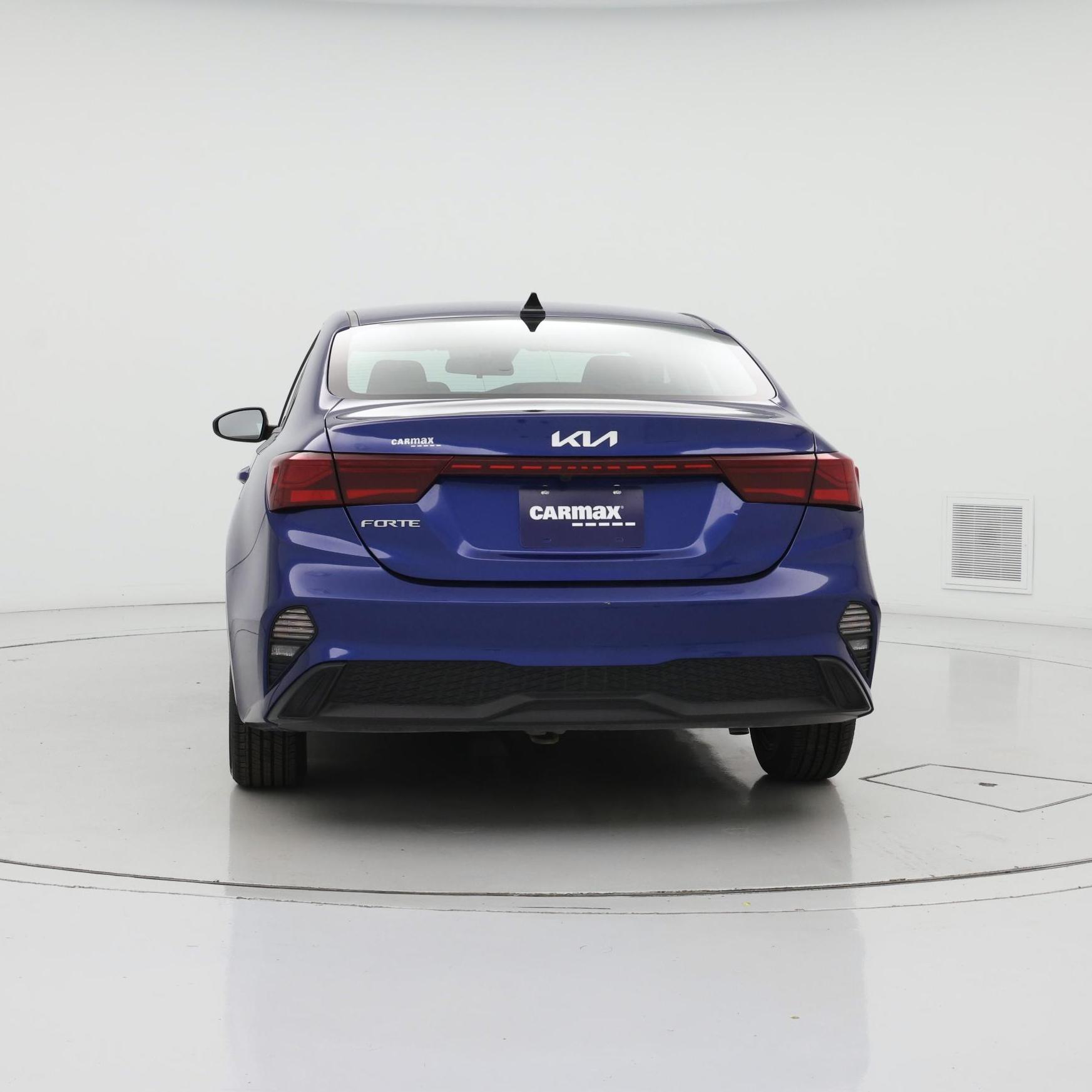 Thumbnail: 2023 Kia Forte - 6