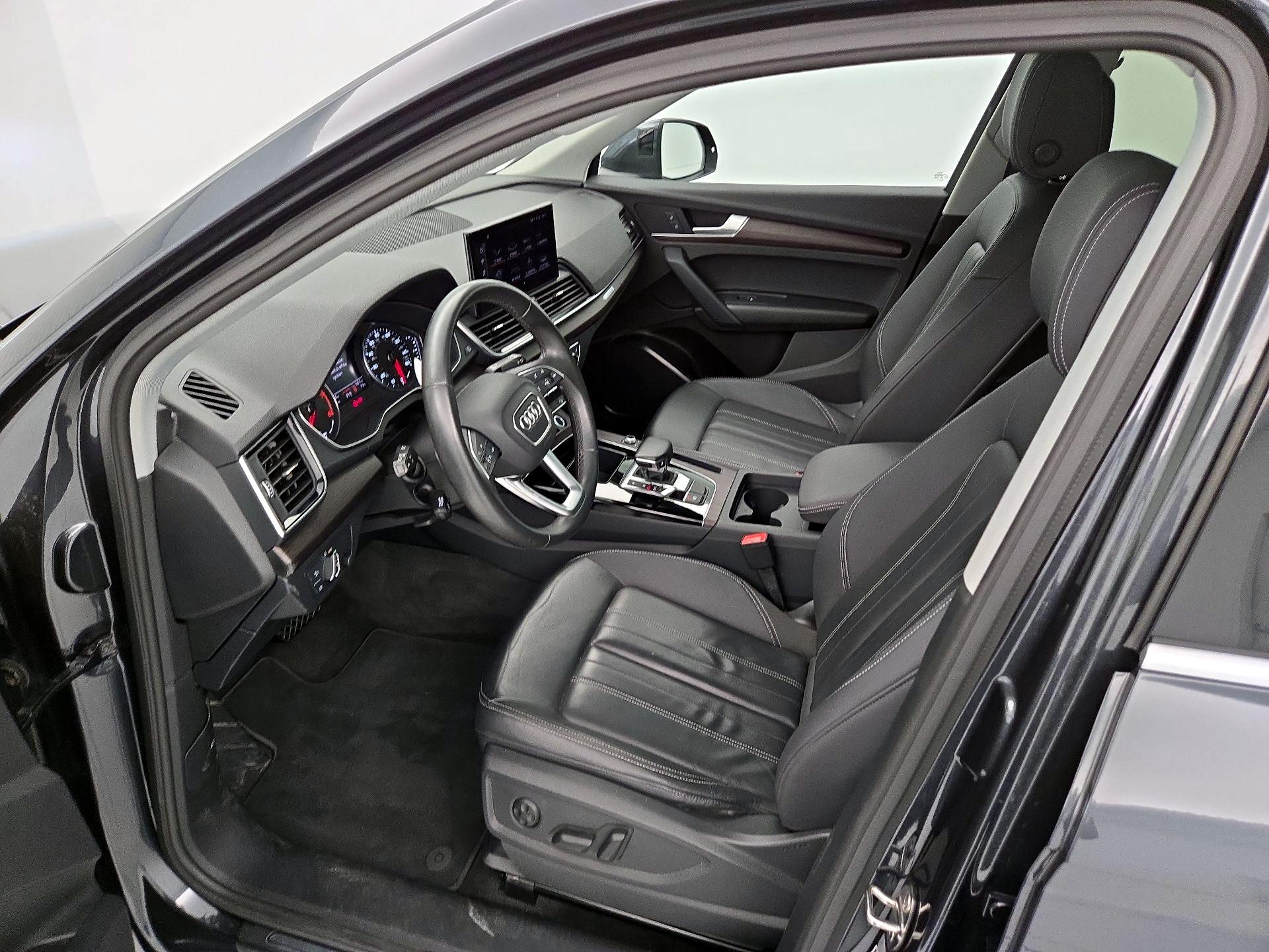 Thumbnail: 2023 Audi Q5 - 11