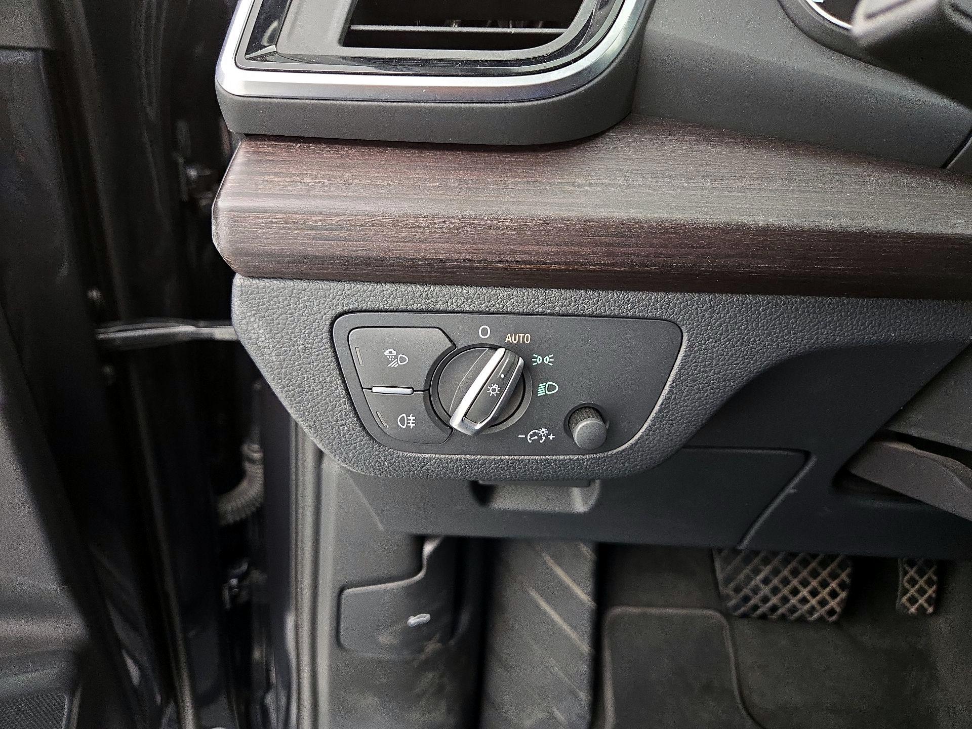 Thumbnail: 2023 Audi Q5 - 13