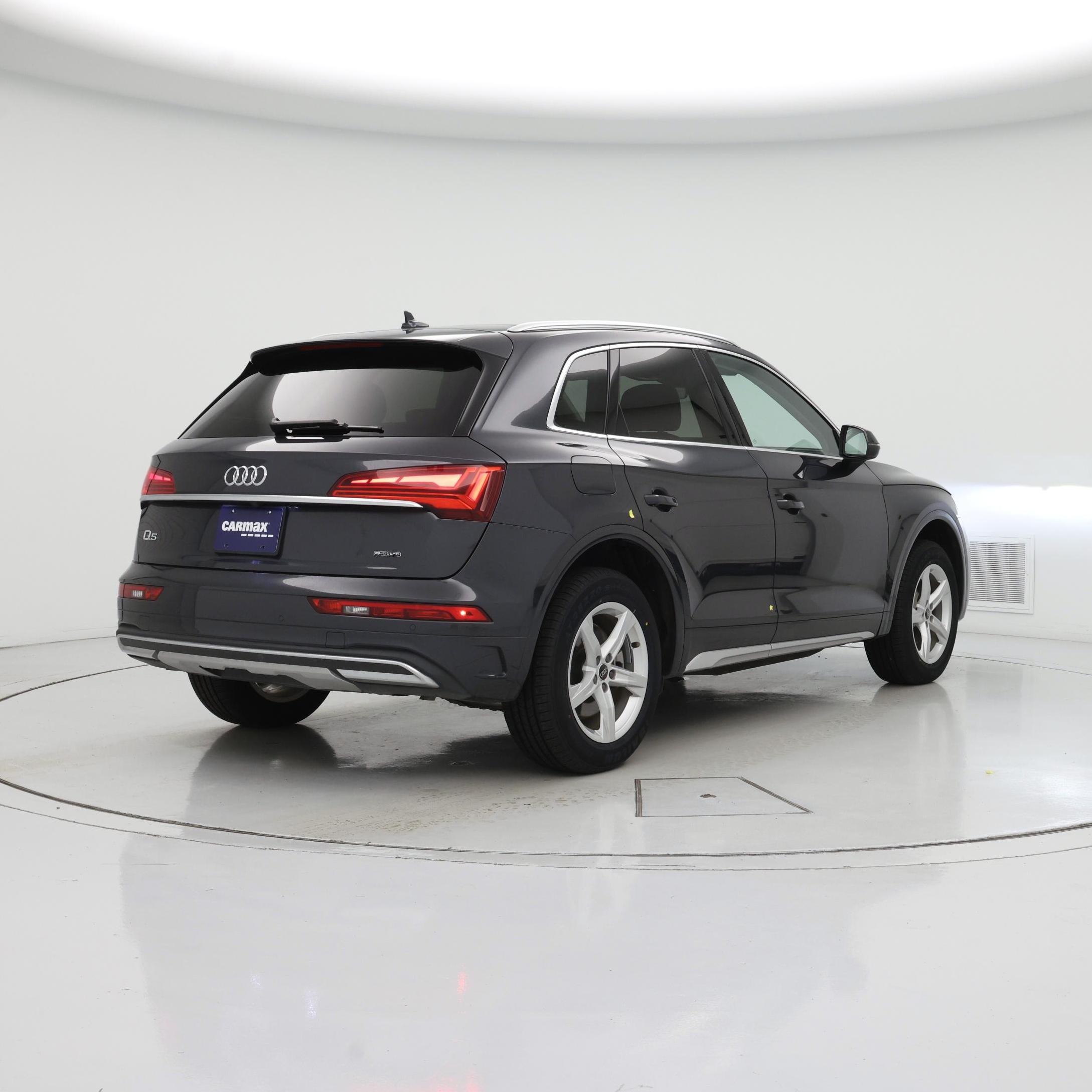Thumbnail: 2023 Audi Q5 - 8