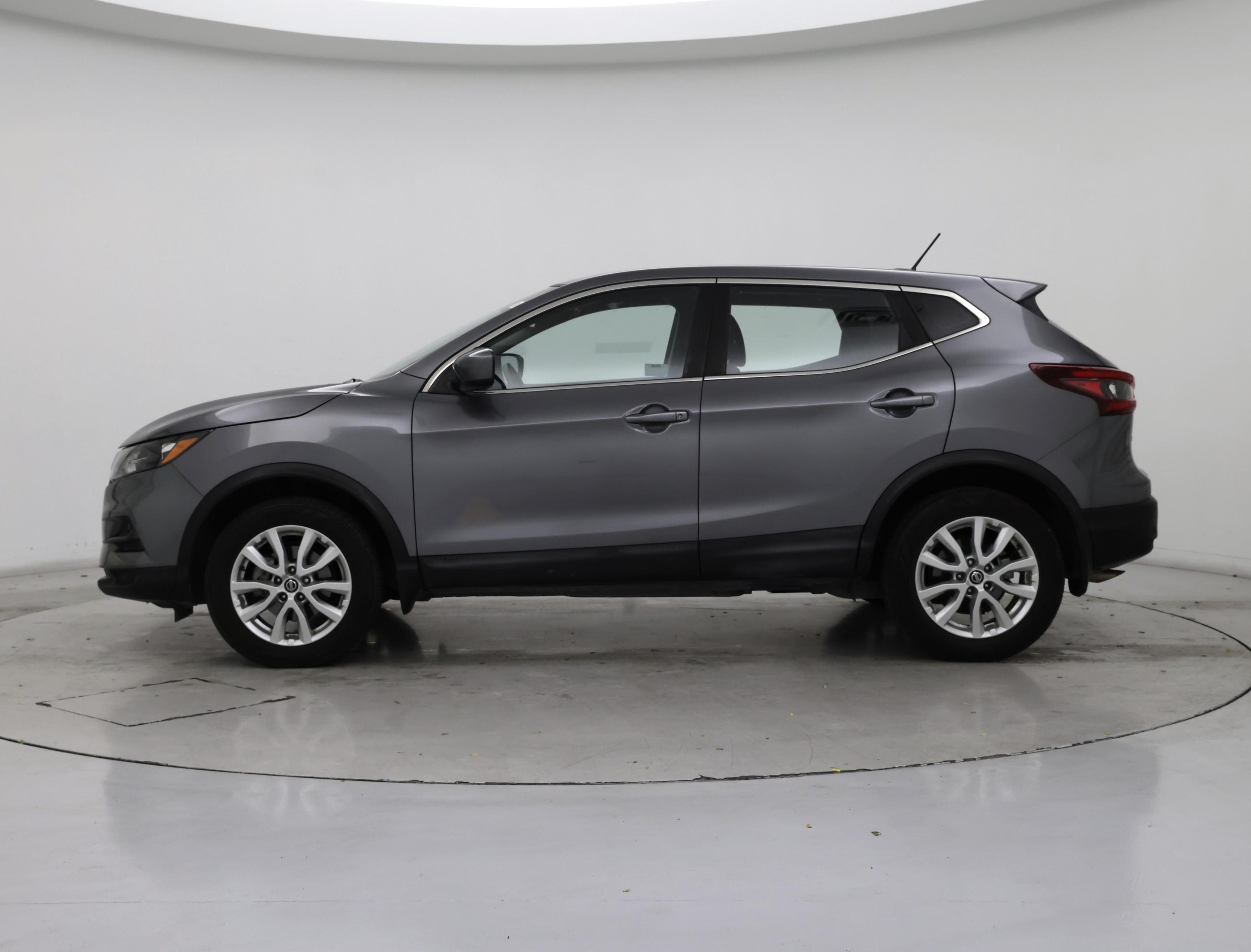 Thumbnail: 2020 Nissan Rogue Sport - 3