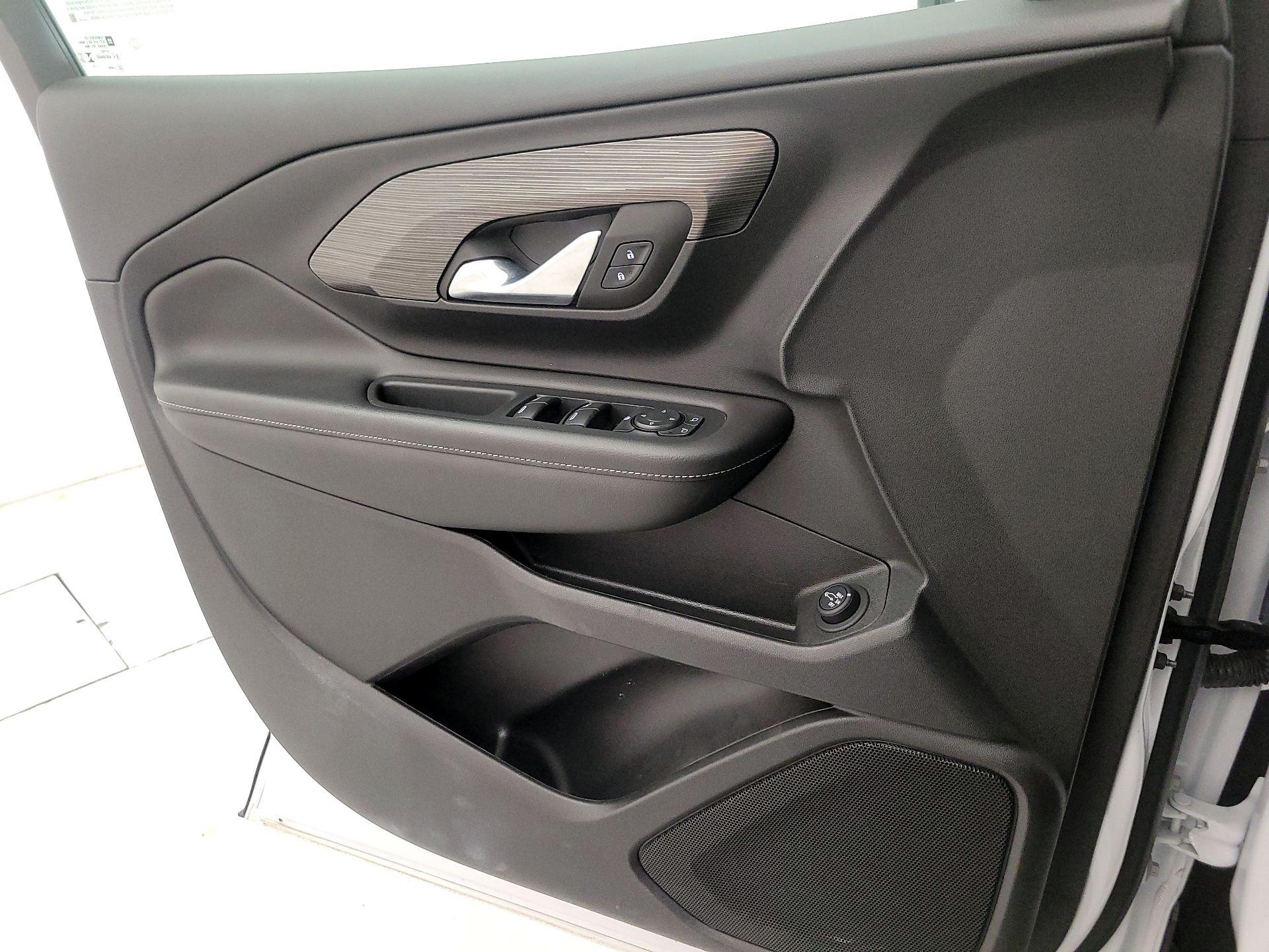 Thumbnail: 2023 GMC Terrain - 12