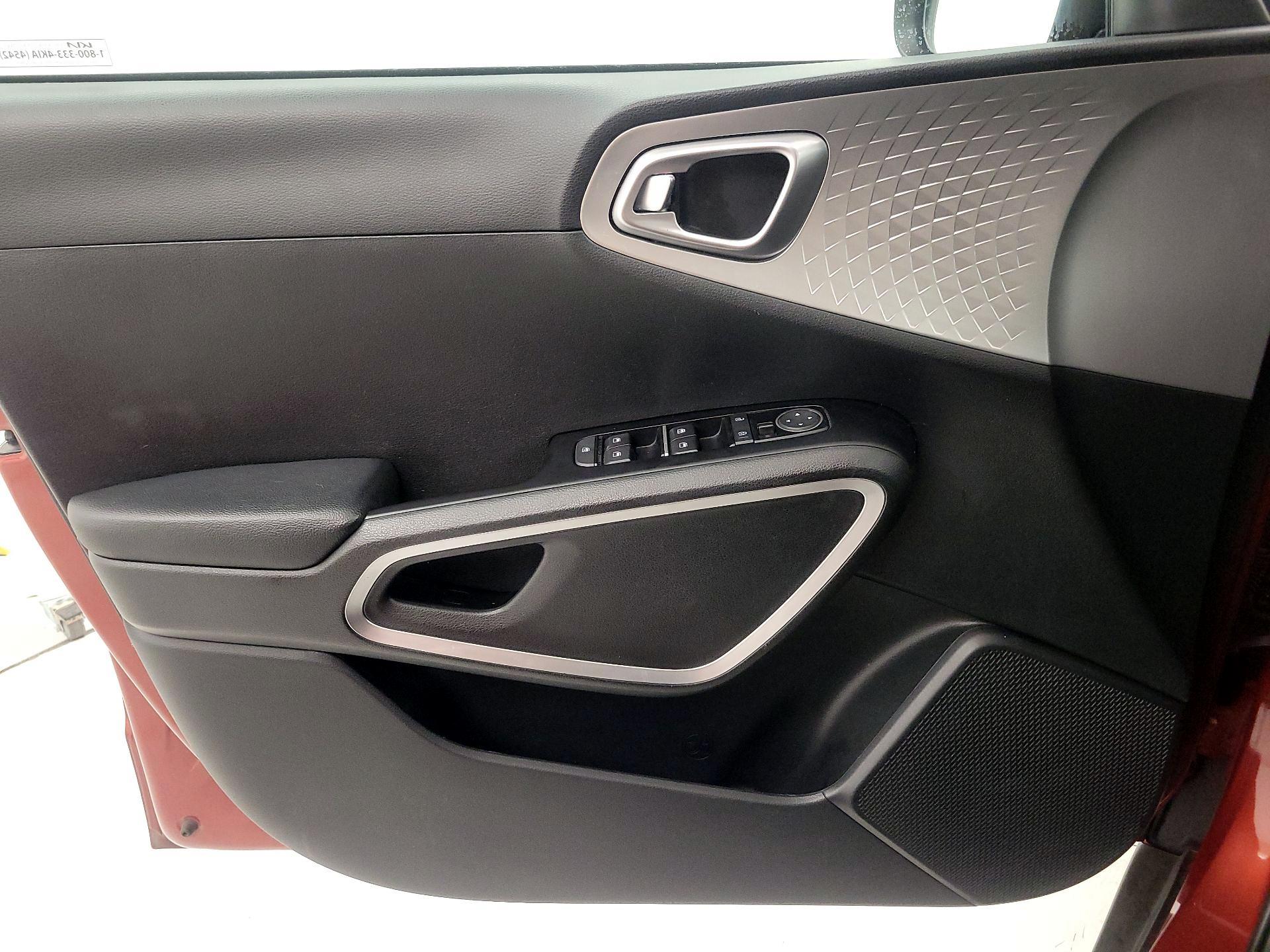 Thumbnail: 2023 Kia Soul - 12