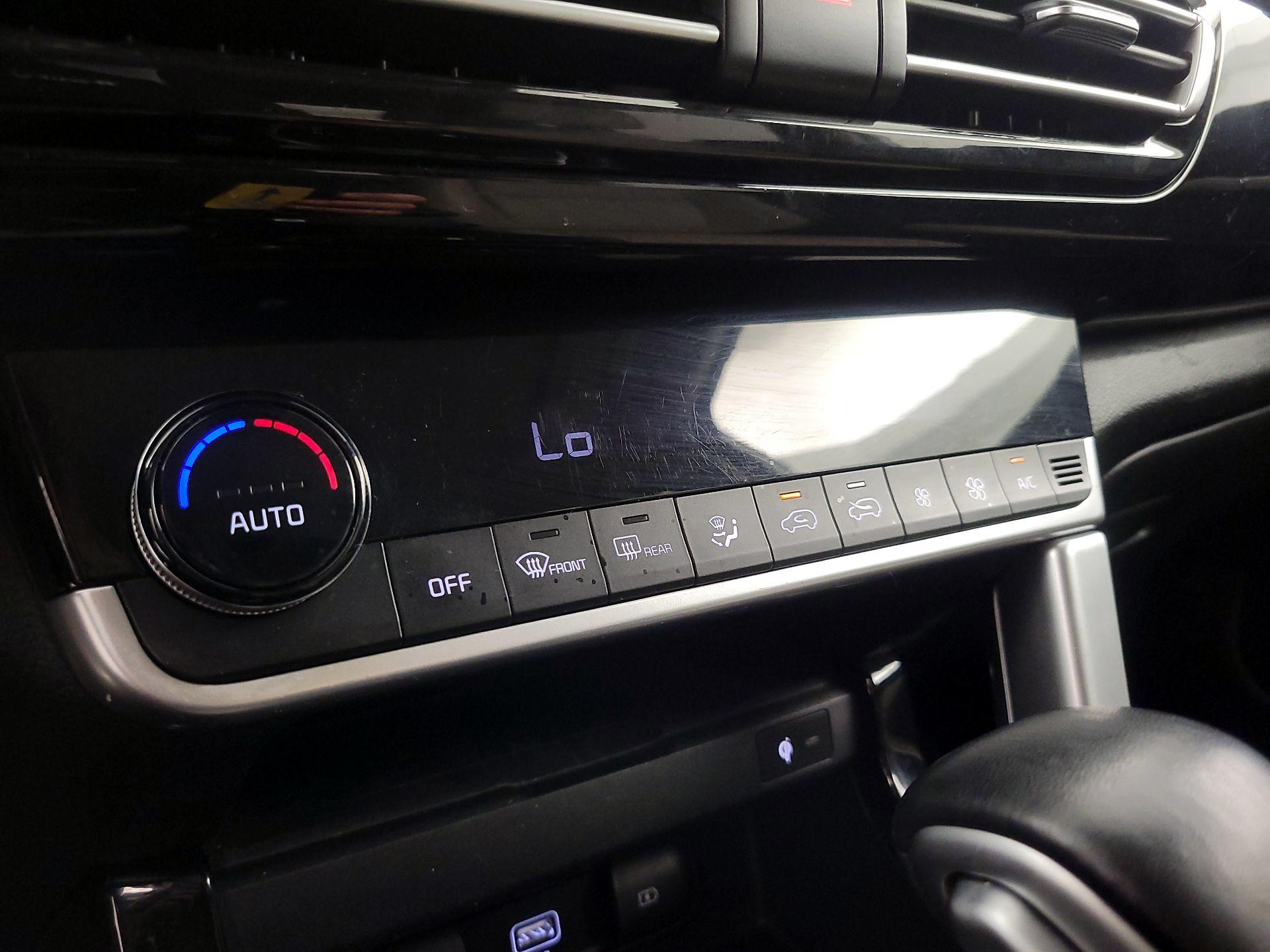 Thumbnail: 2023 Kia Seltos - 17