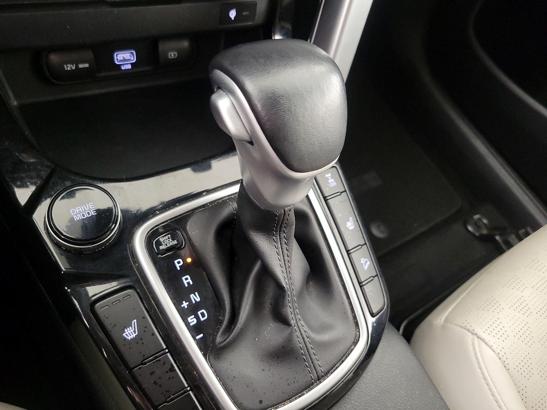 Thumbnail: 2023 Kia Seltos - 18