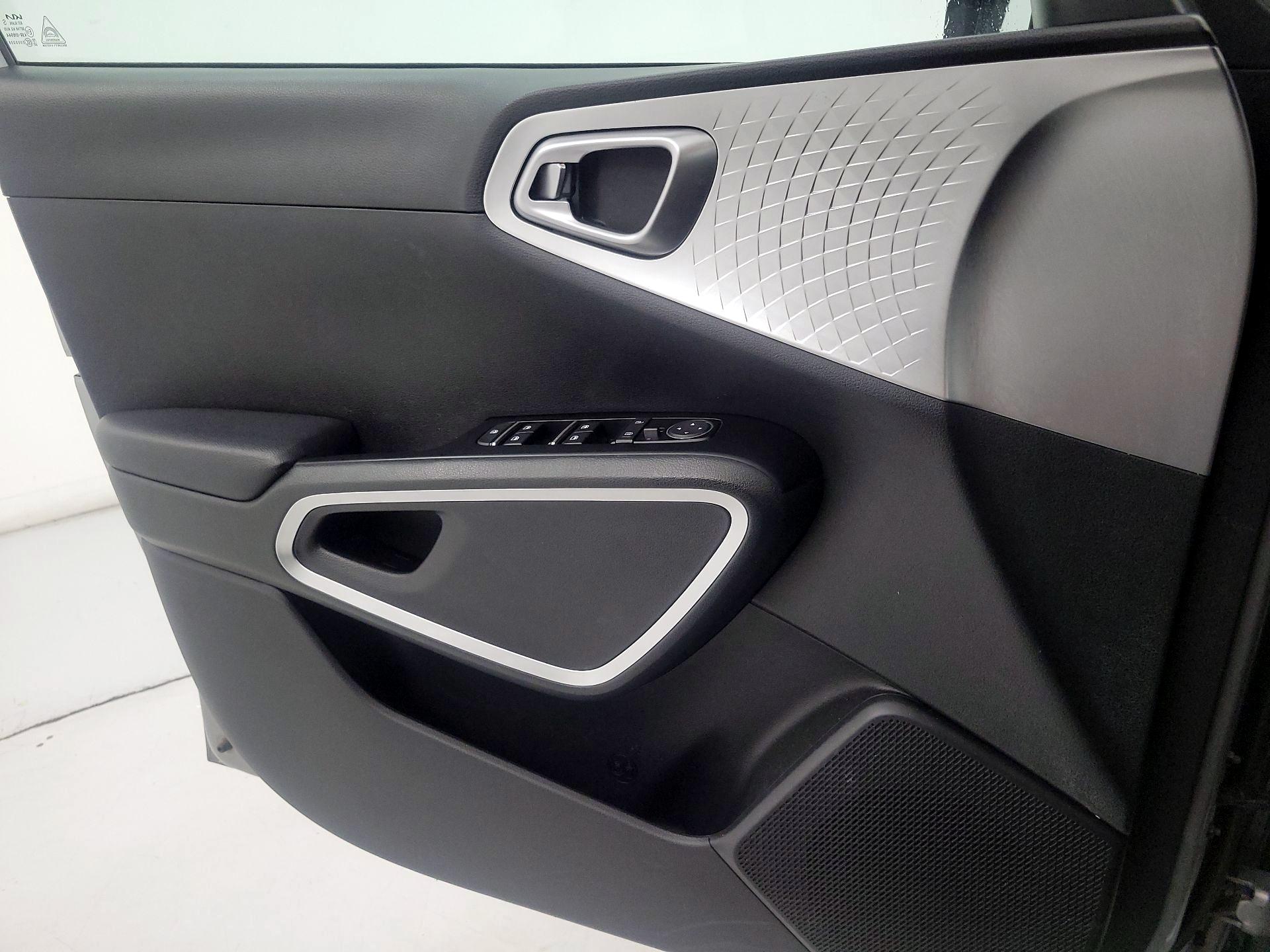 Thumbnail: 2023 Kia Soul - 12