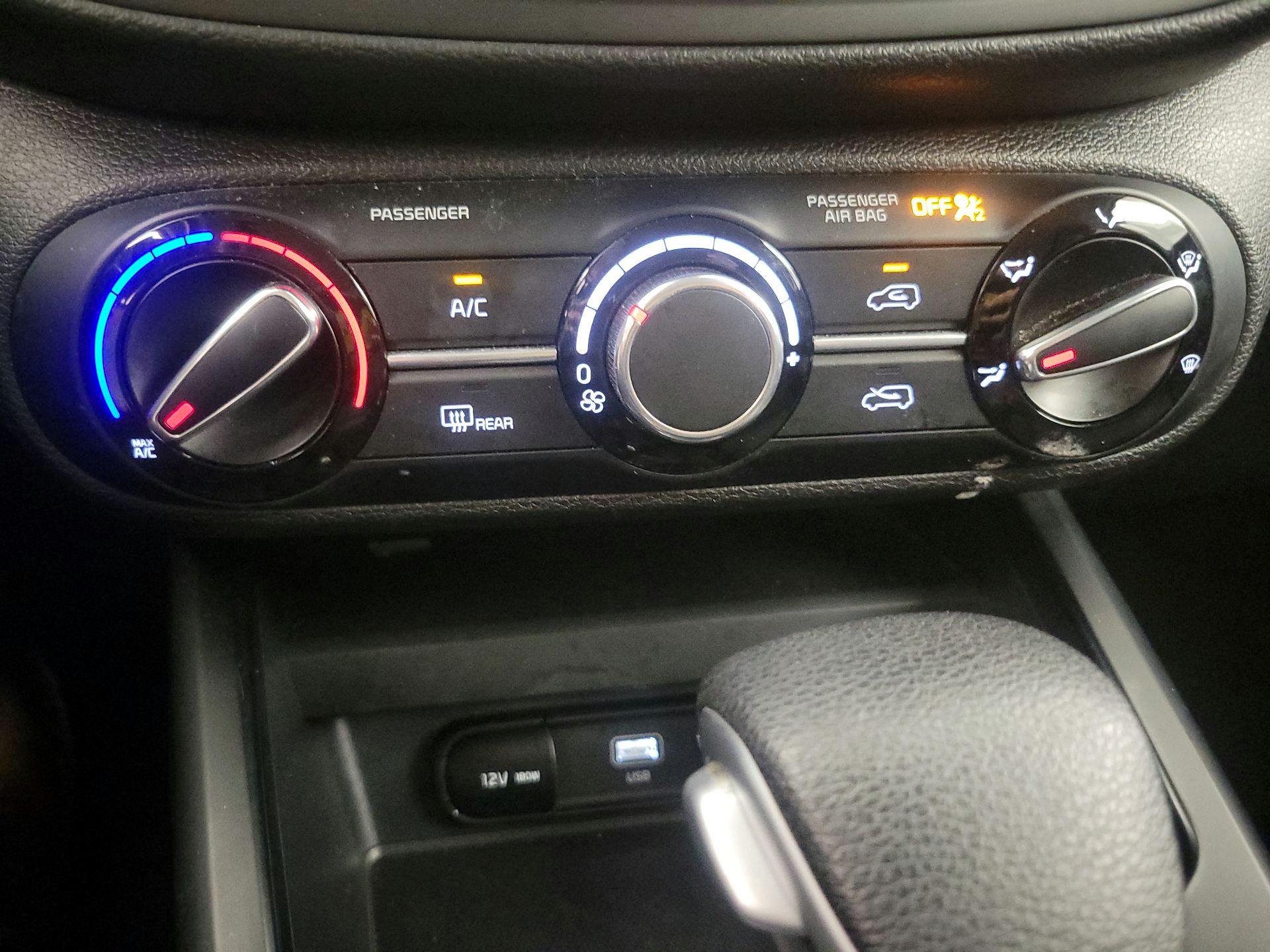 Thumbnail: 2023 Kia Soul - 16