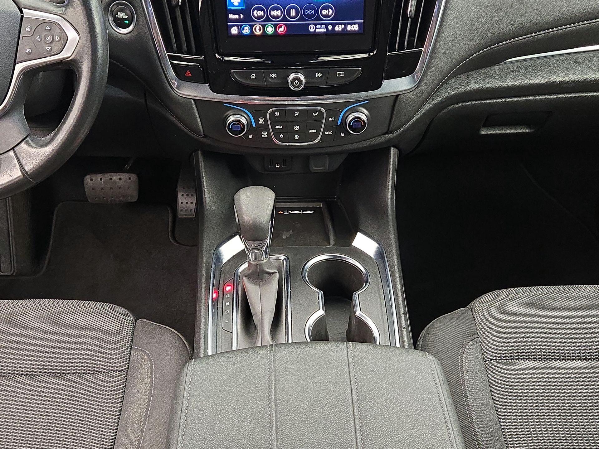 Thumbnail: 2022 Chevrolet Traverse - 17
