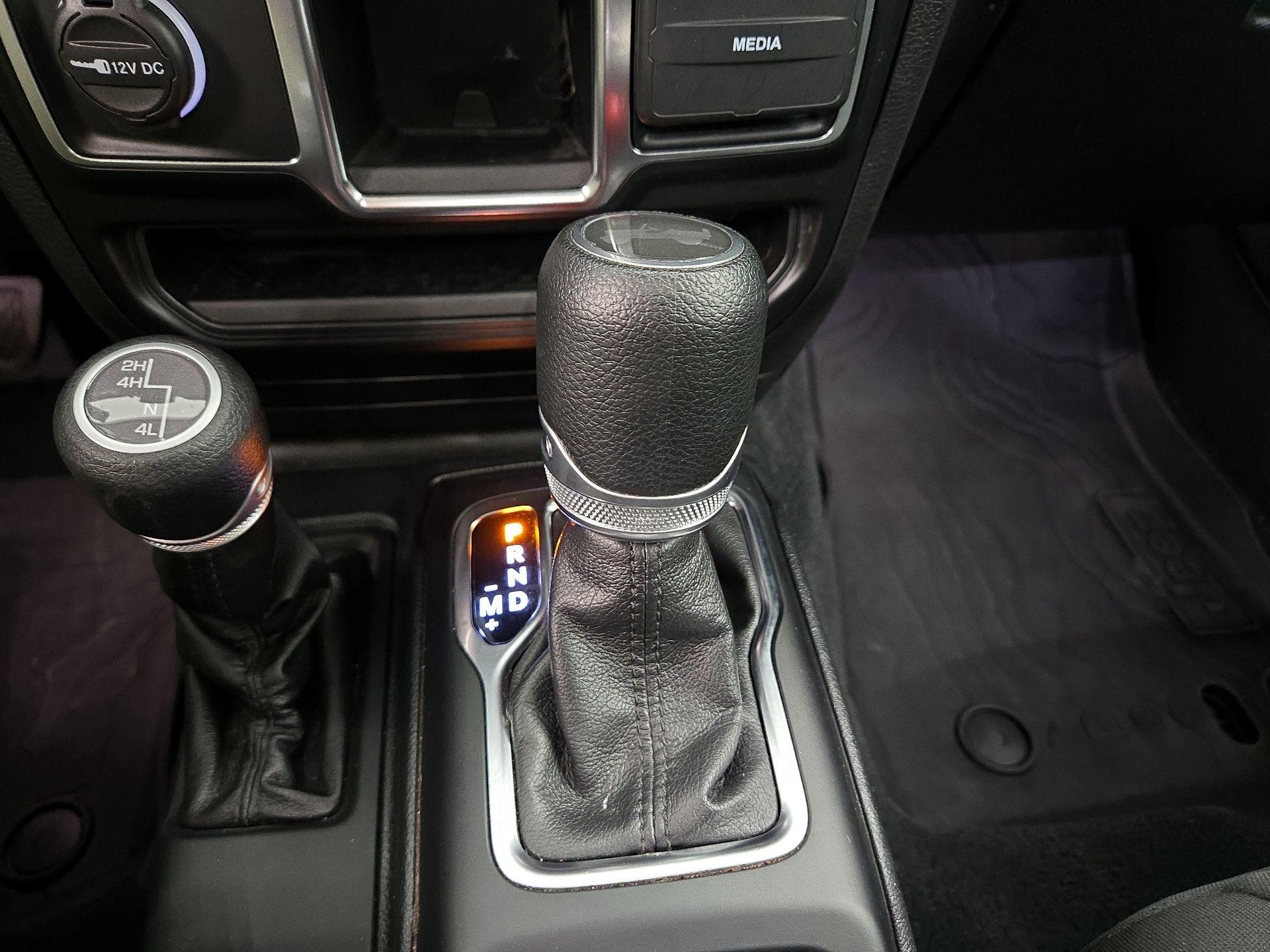 Thumbnail: 2021 Jeep Wrangler - 17